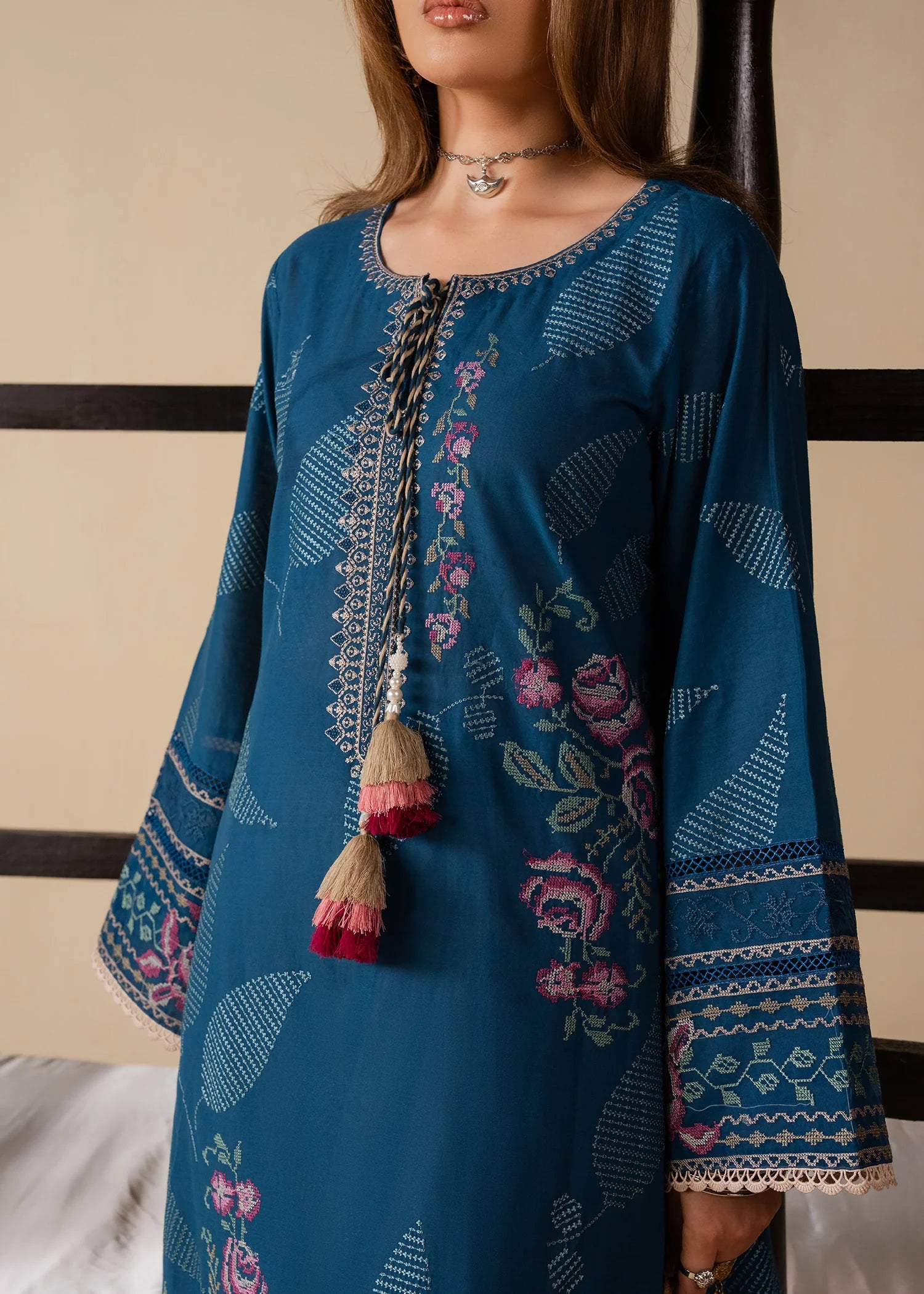 Haseens 3Pc Embroidered Lawn Suit Liyana