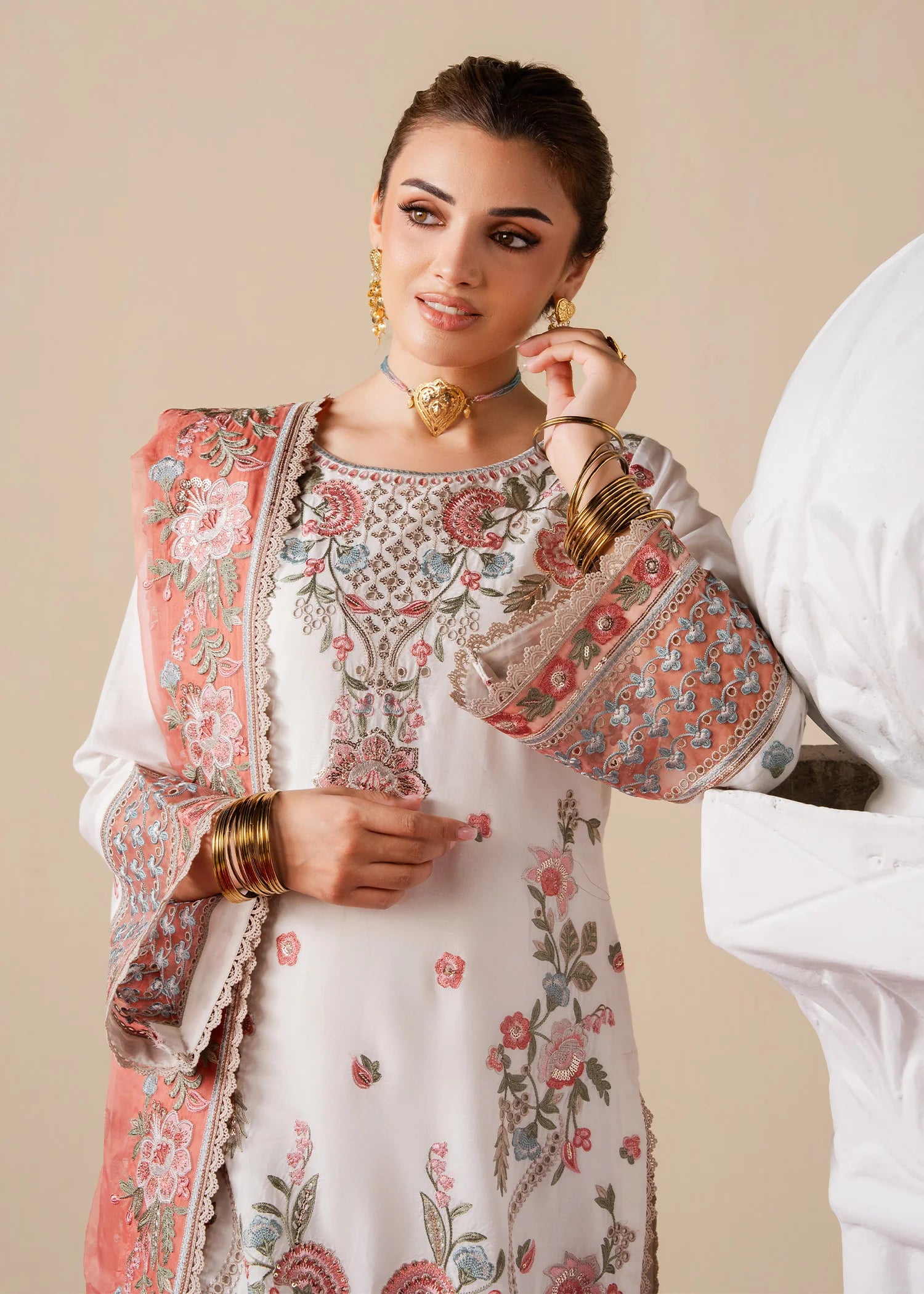 Haseens 3Pc Embroidered Lawn Suit Marvi