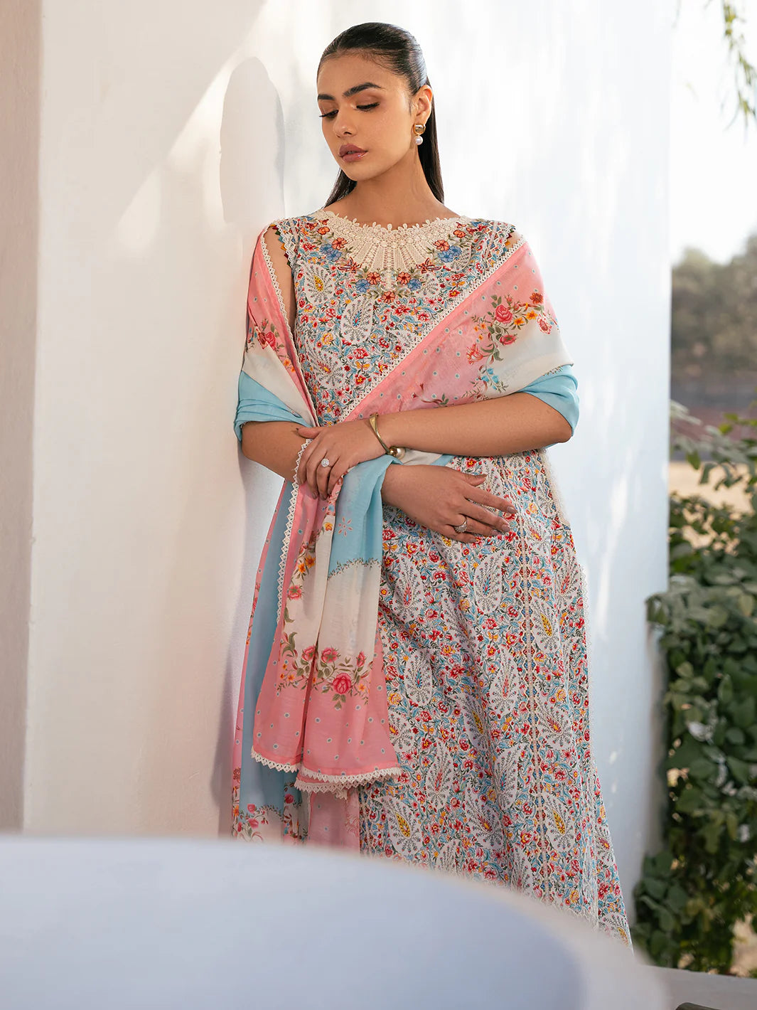 Binilyas 3Pc Embroidered Lawn Suit 2072-A gulbuy.com