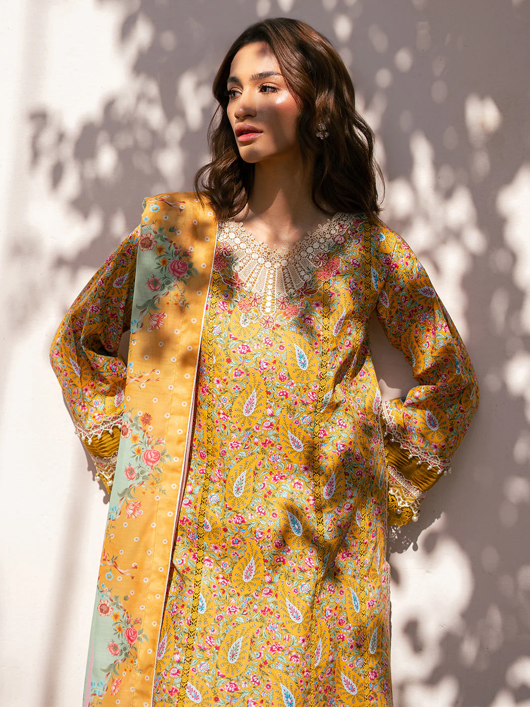 Binilyas 3Pc Embroidered Lawn Suit 2072-B gulbuy.com