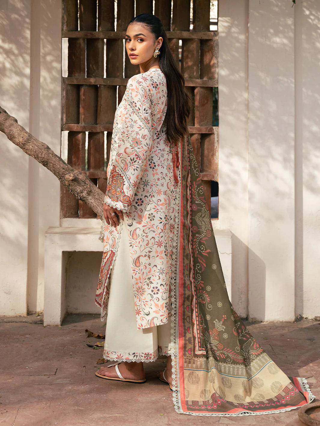 Binilyas 3Pc Embroidered Lawn Suit 2073-A gulbuy.com