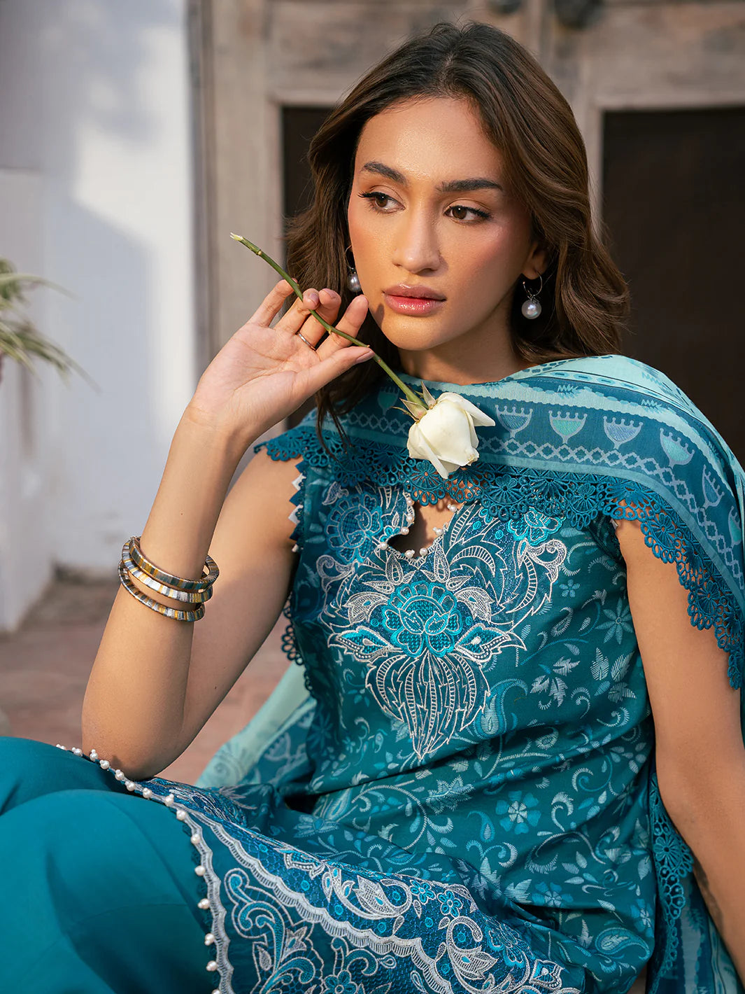 Binilyas 3Pc Embroidered Lawn Suit 2073-B gulbuy.com