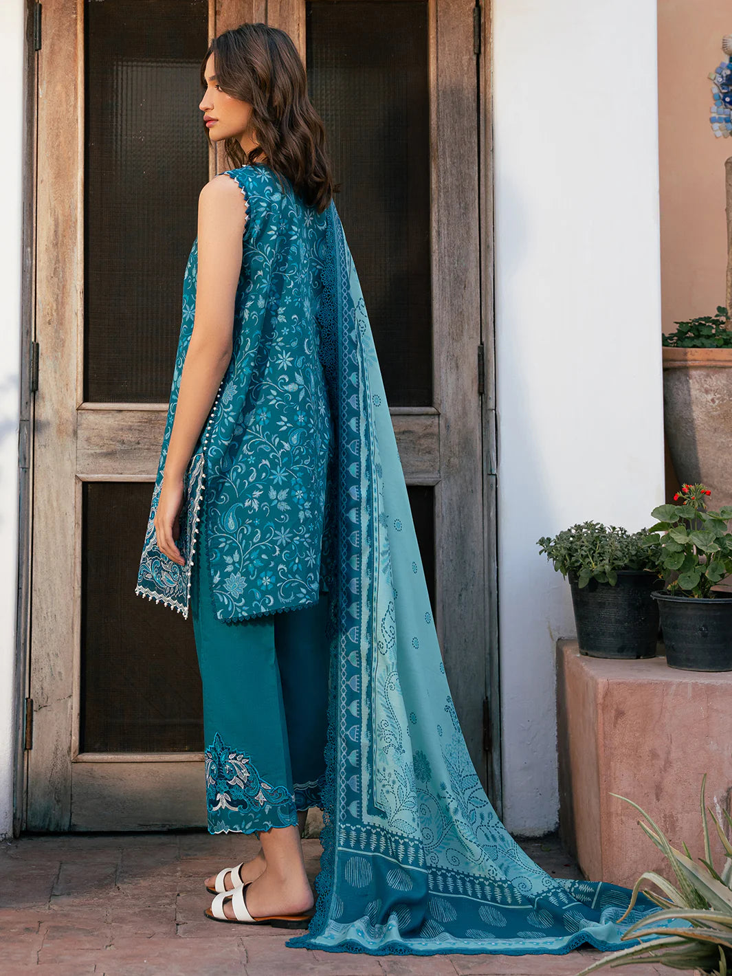 Binilyas 3Pc Embroidered Lawn Suit 2073-B gulbuy.com