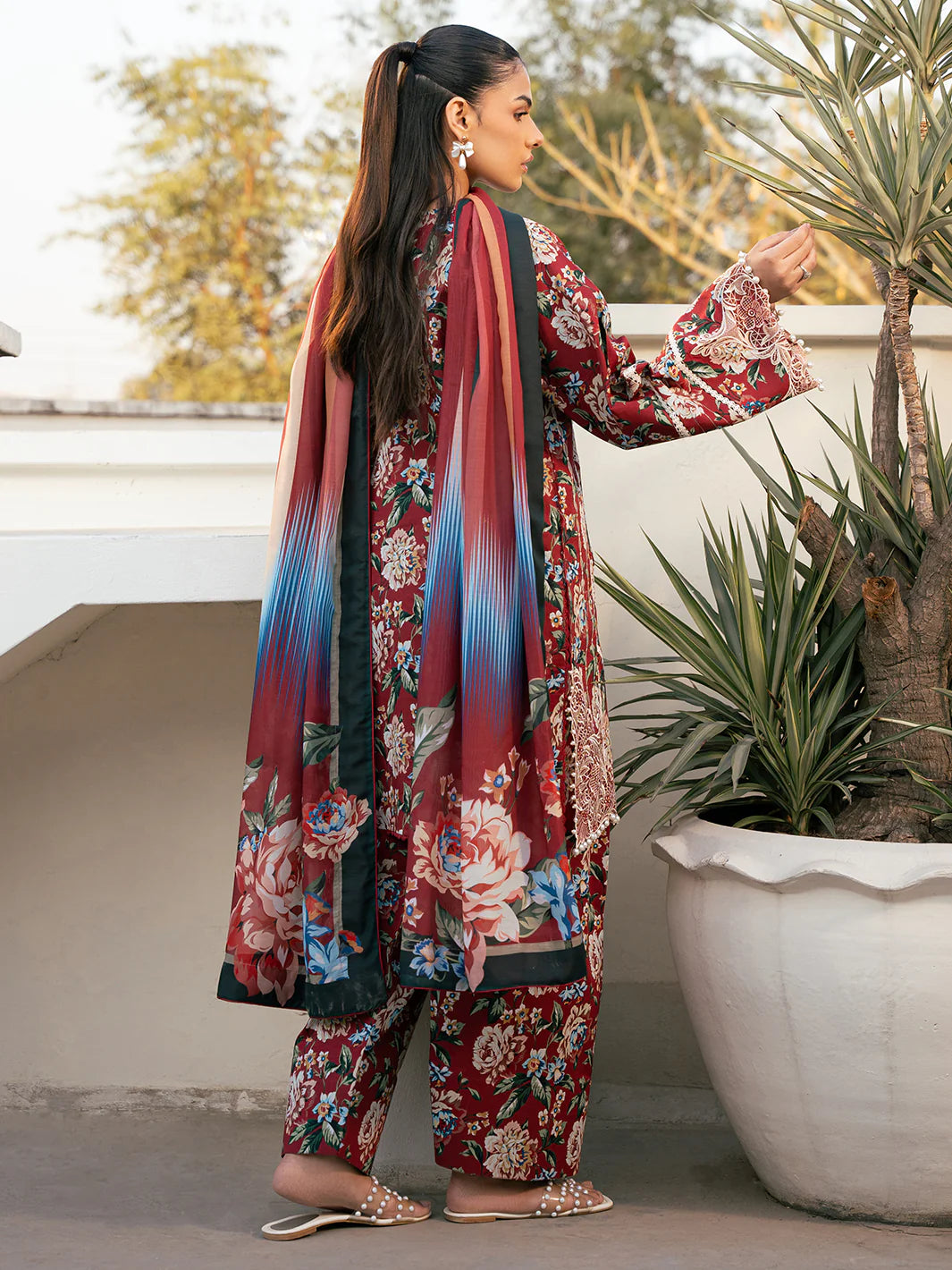 Binilyas 3Pc Embroidered Lawn Suit 2076 - B gulbuy.com