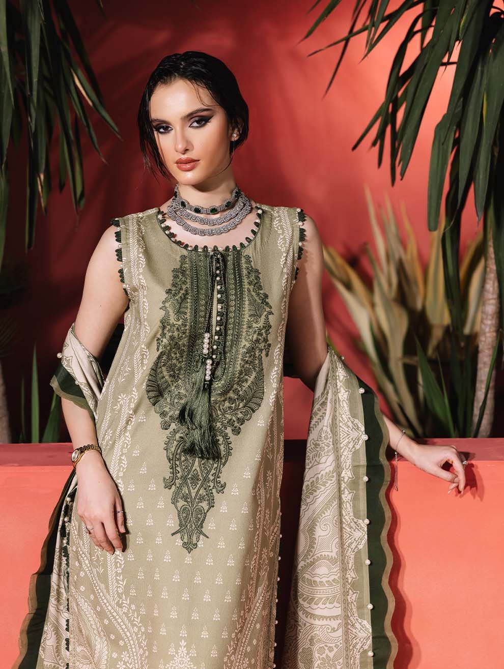 Jade 3Pc Embroidered Lawn Suit 25-UEP-20771 gulbuy.com