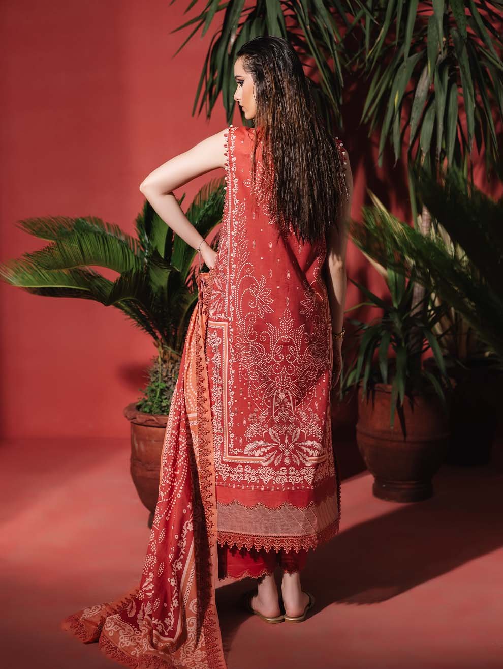 Jade 3Pc Embroidered Lawn Suit 25-UEP-20772 gulbuy.com