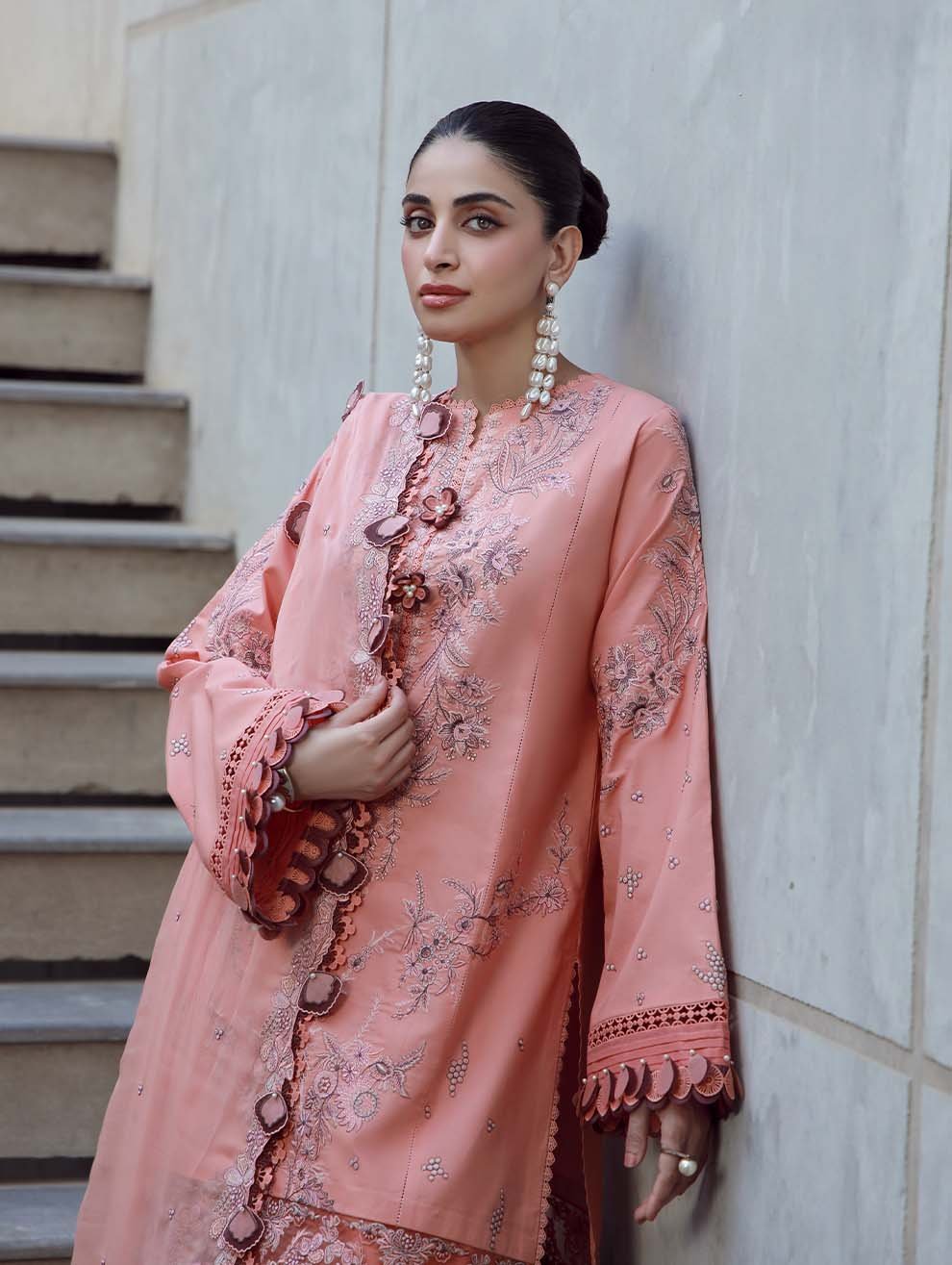 Jade 3Pc Embroidered Lawn Suit 25-LEP II-20804 gulbuy.com