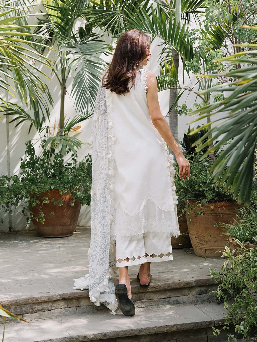 Jade 3Pc Embroidered Lawn Suit 25-ML-20847 gulbuy.com