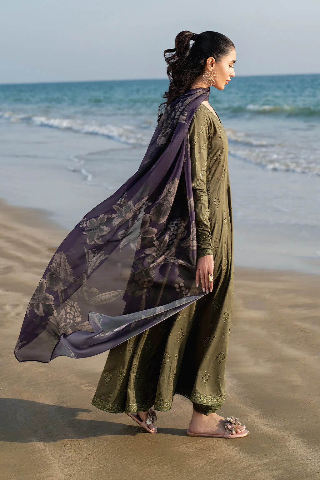 Iznik 3PC Embroidered Lawn Suit UE-375 gulbuy.com