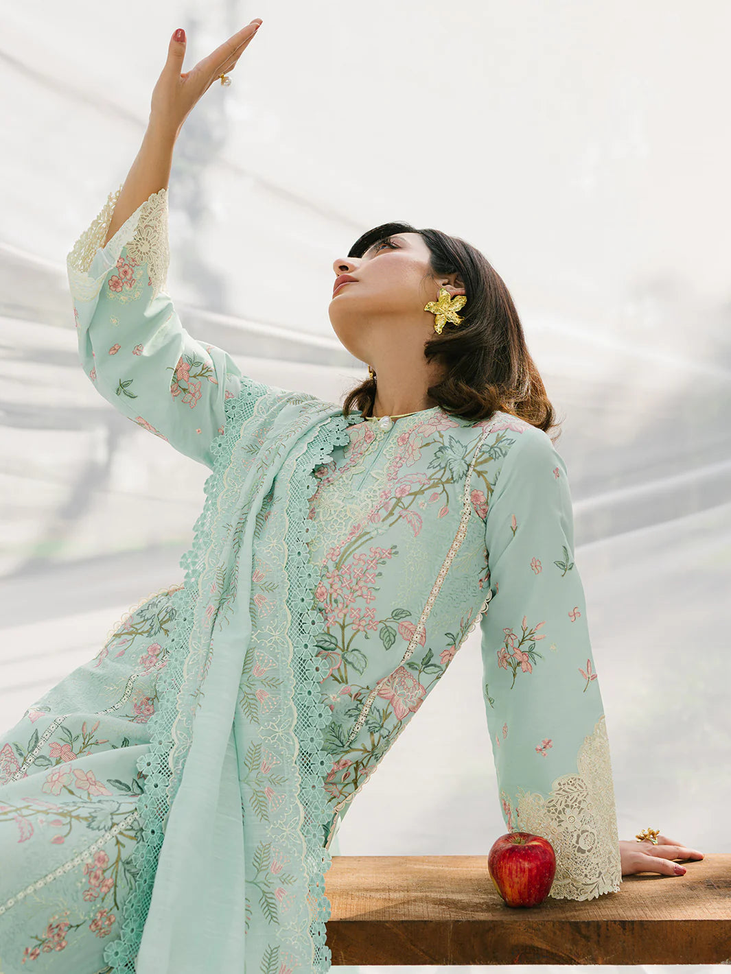 Binilyas 3Pc Embroidered Luxury Lawn Suit 233-B gulbuy.com