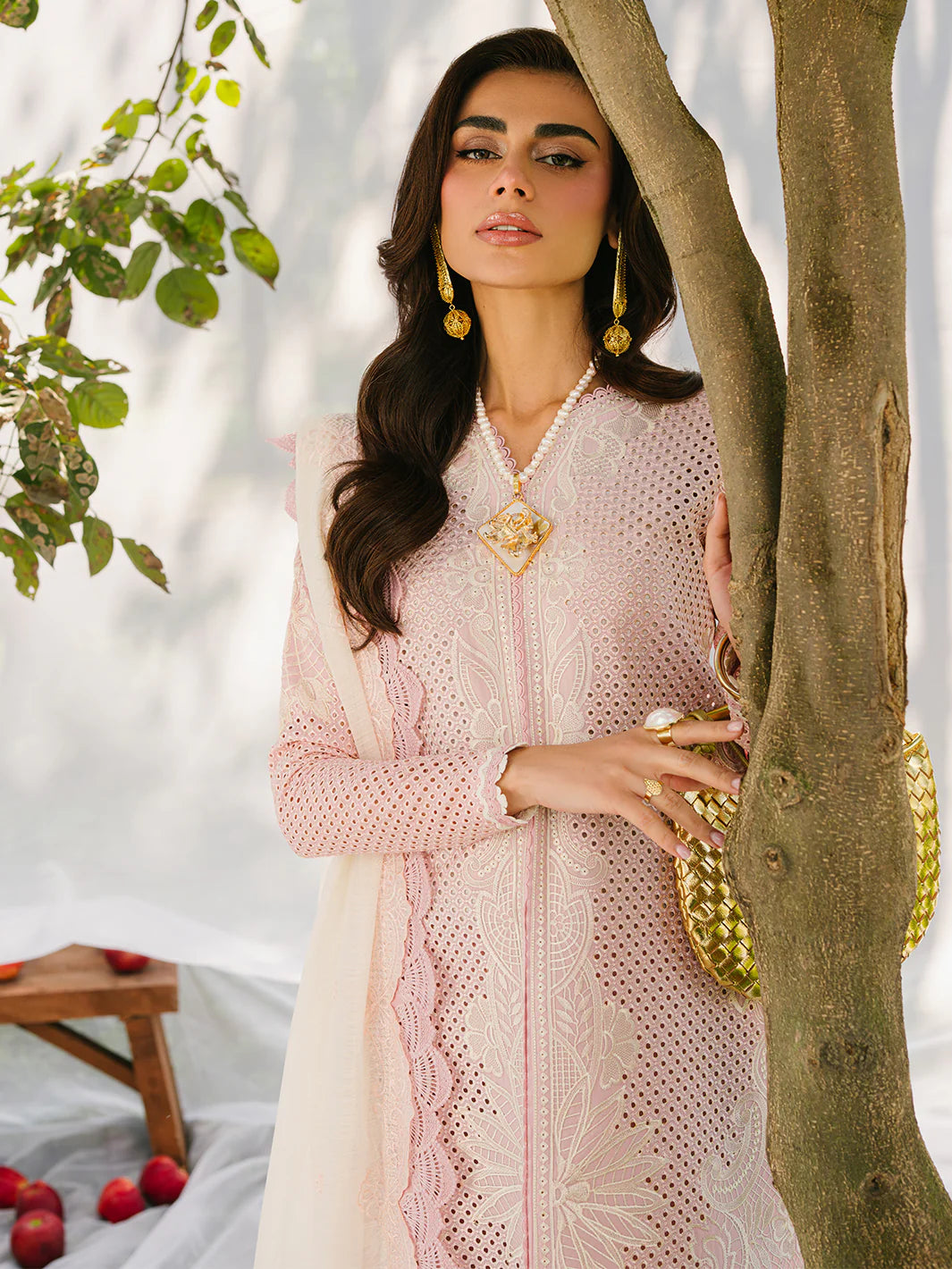 Binilyas 3Pc Embroidered Luxury Lawn Suit 234-A gulbuy.com