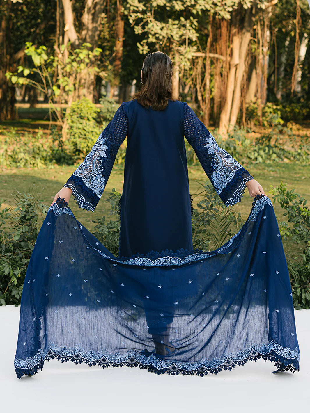 Binilyas 3Pc Embroidered Luxury Lawn Suit 234-B gulbuy.com