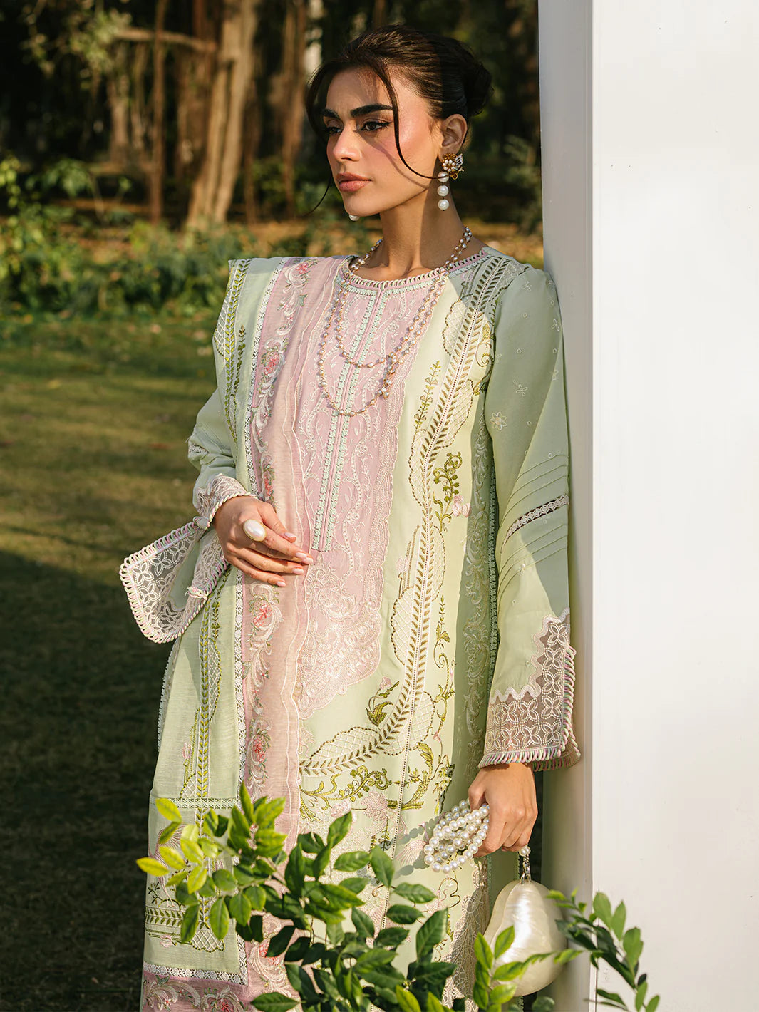 Binilyas 3Pc Embroidered Luxury Lawn Suit 236-A gulbuy.com