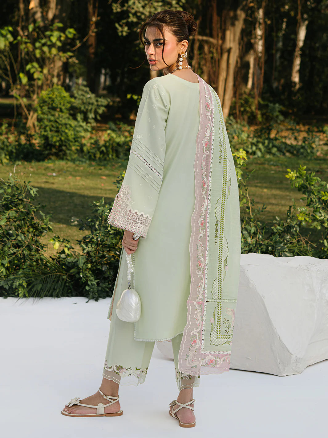 Binilyas 3Pc Embroidered Luxury Lawn Suit 236-A gulbuy.com