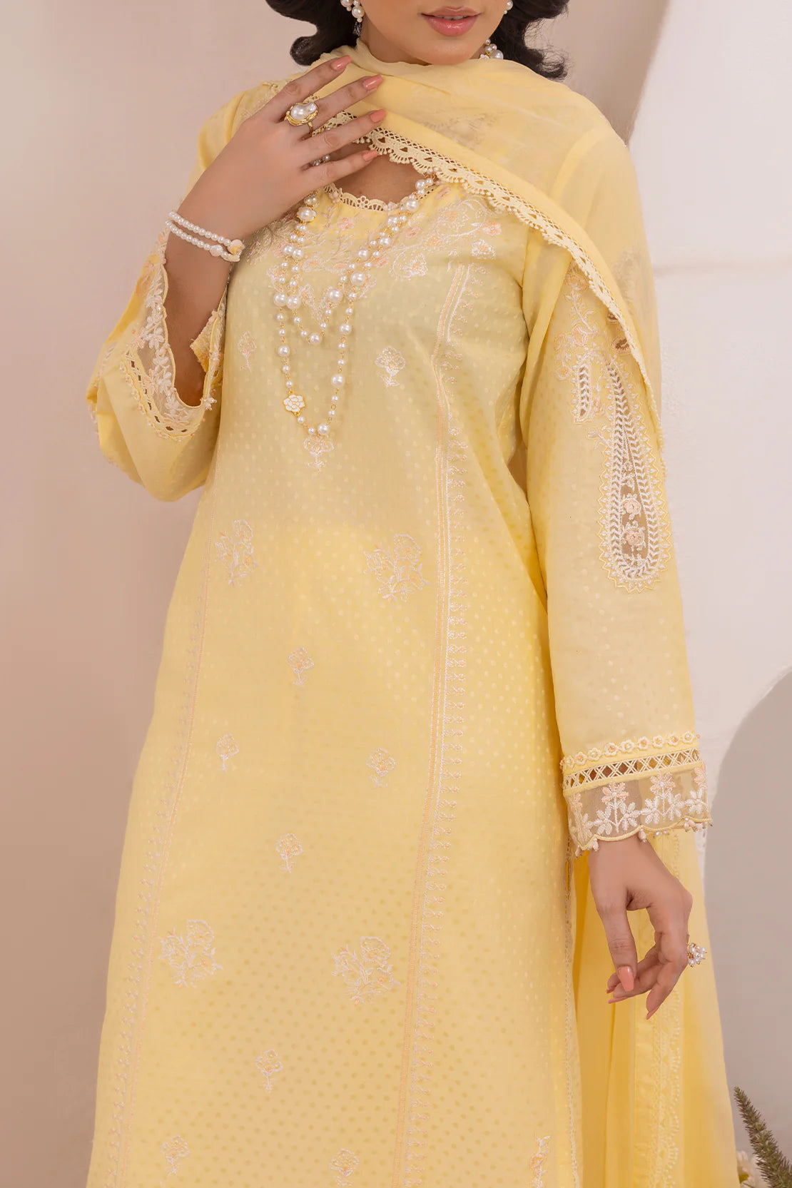 Saya 3Pc Embroidered Self Jacquard Suit WUNS-5950 gulbuy.com