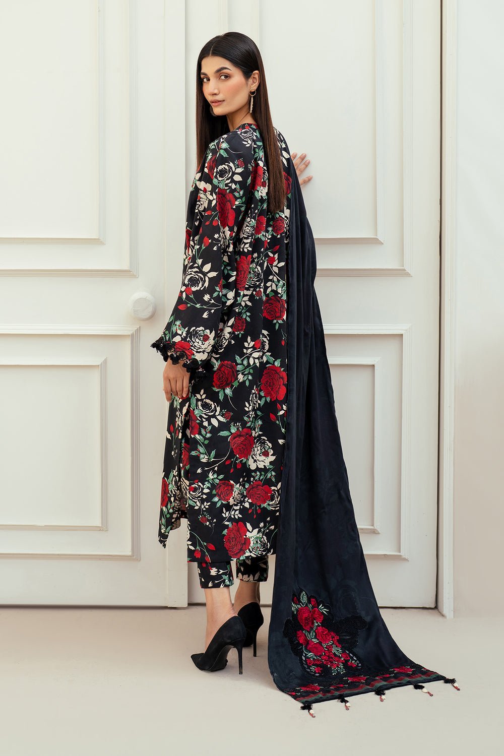 BAROQUE 3PC PRINTED KHADDAR UF-4011 gulbuy.com