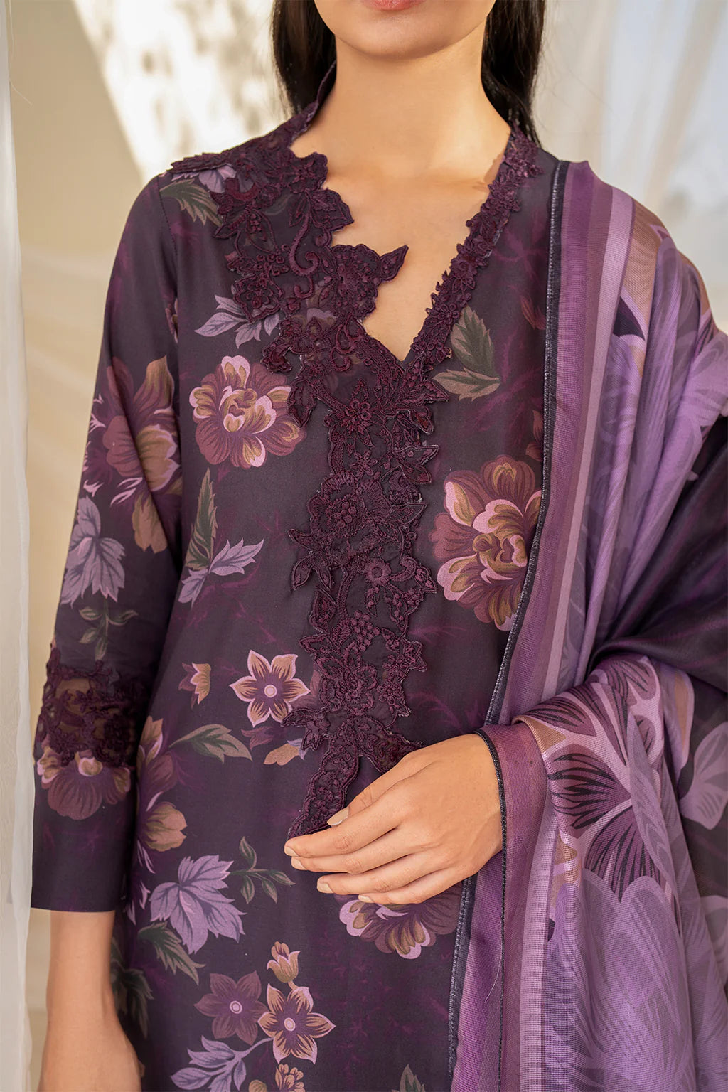 Iznik 3Pc Printed Lawn Suit UE-441 gulbuy.com