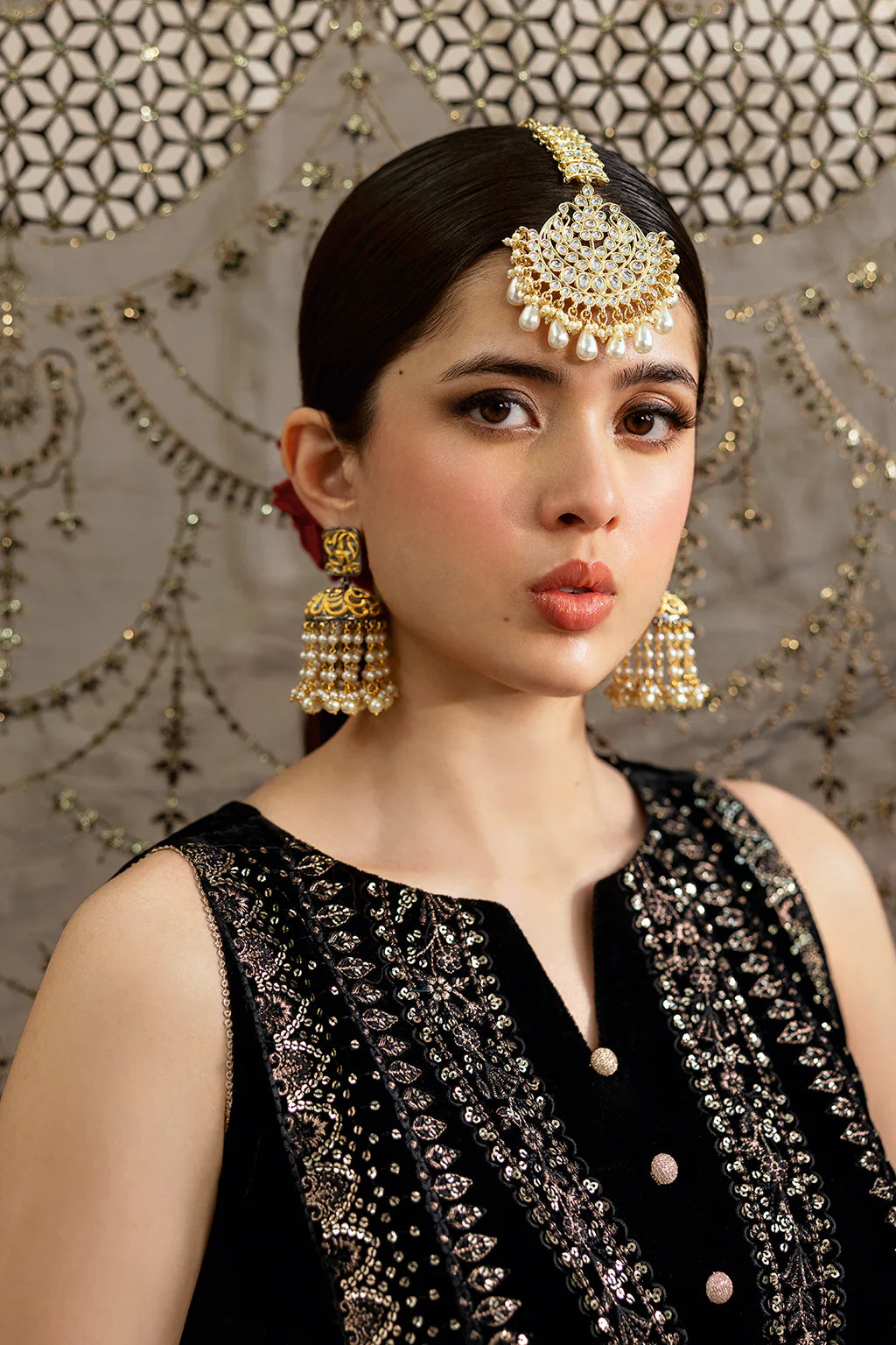 Ramsha 3Pc Embroidered Velvet Suit V-603 gulbuy.com