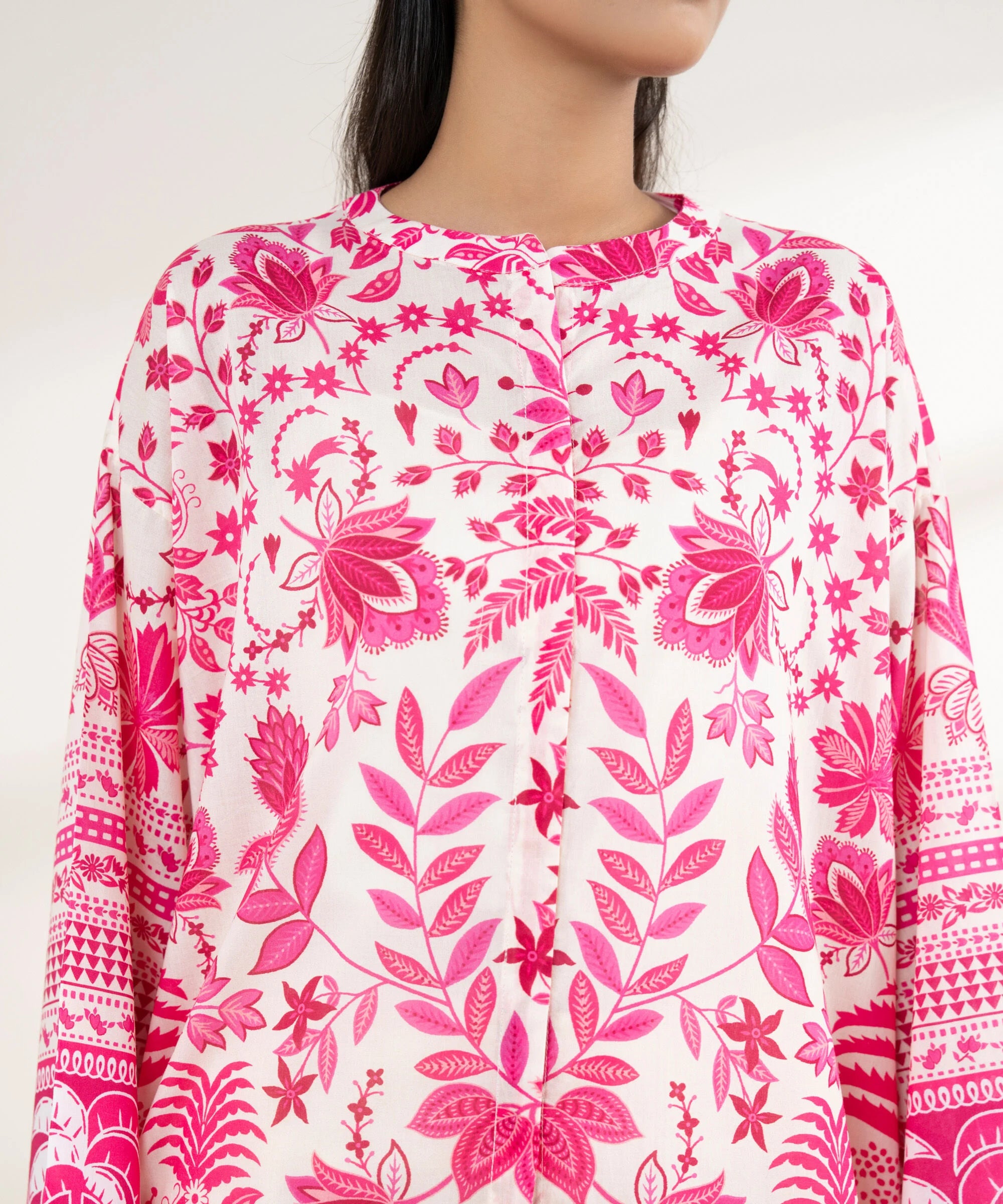 Sapphire 2Pc Printed Lawn Suit 2PRD25V429ST-999 gulbuy.com