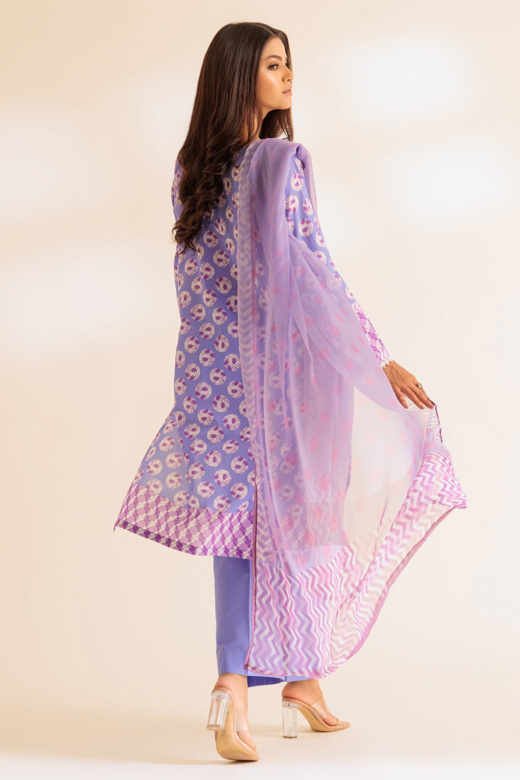 BONANZA SATRANGI 3PC EMBROIDERED CAMBRIC SUIT (2S24B3P292) gulbuy.com