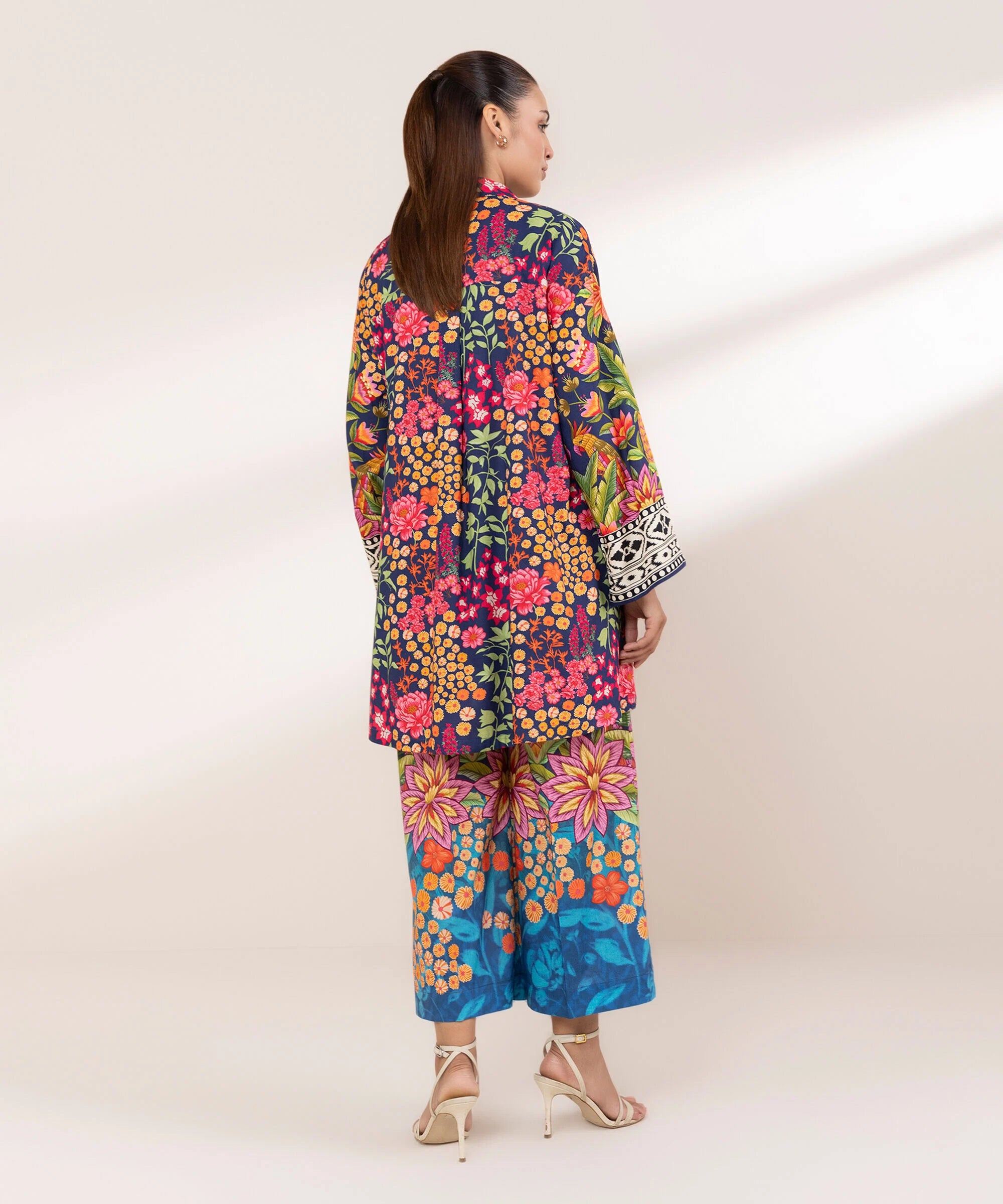 Sapphire 2Pc Printed Lawn Suit 2SEPRW25V110-999 gulbuy.com