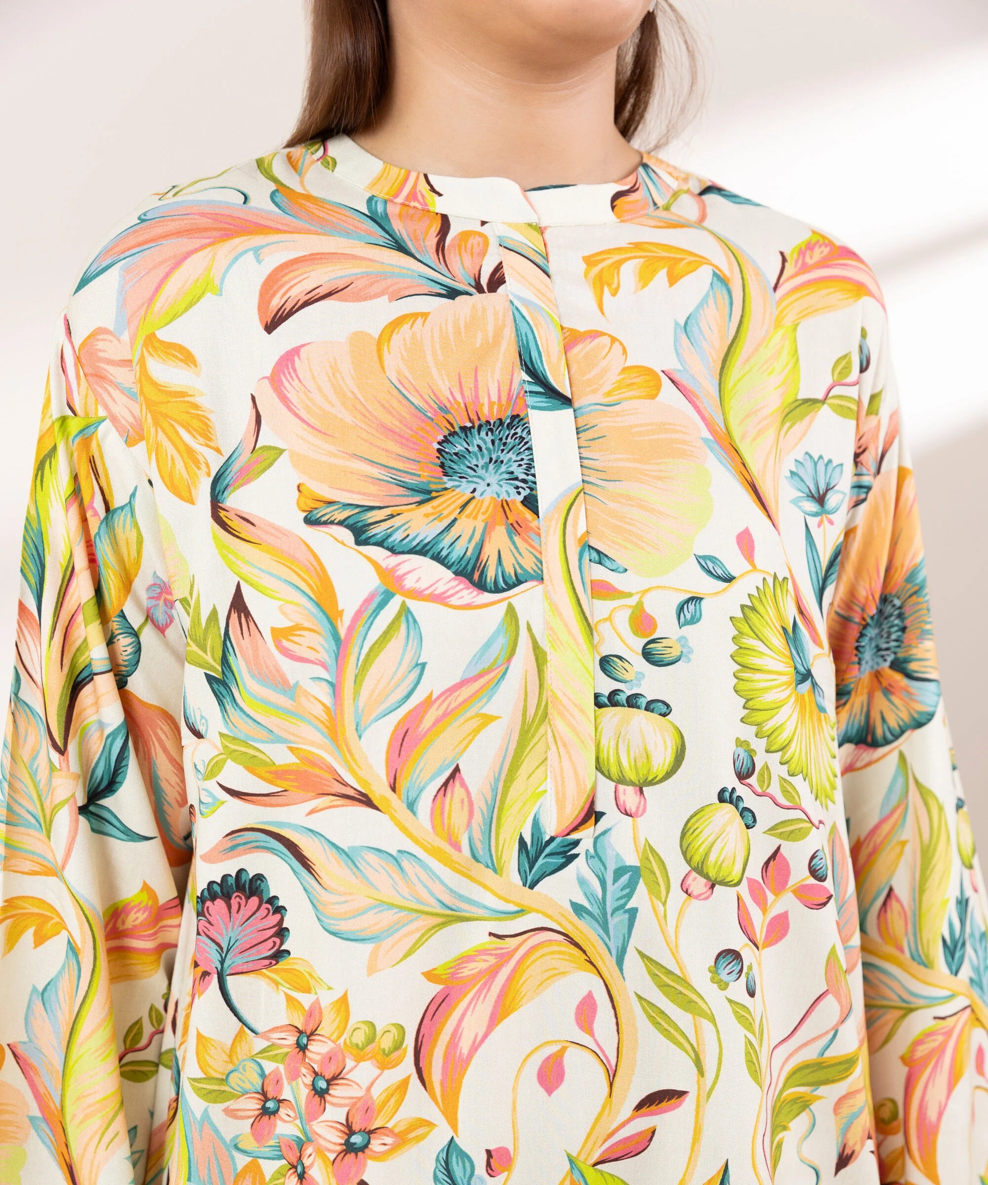 Sapphire 2Pc Printed Lawn Suit 2SEPRW25V113_999 gulbuy.com