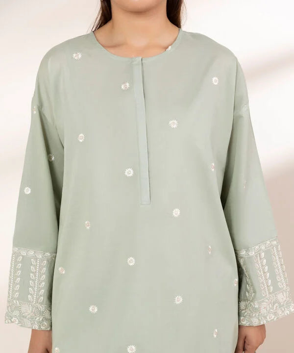 Sapphire 2Pc Embroidered Lawn Suit 2STESDW25V12-999 gulbuy.com