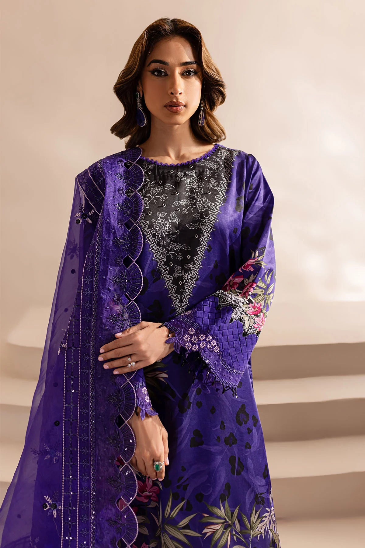 Nureh 3Pc Embroidered Silk Suit S-18 gulbuy.com