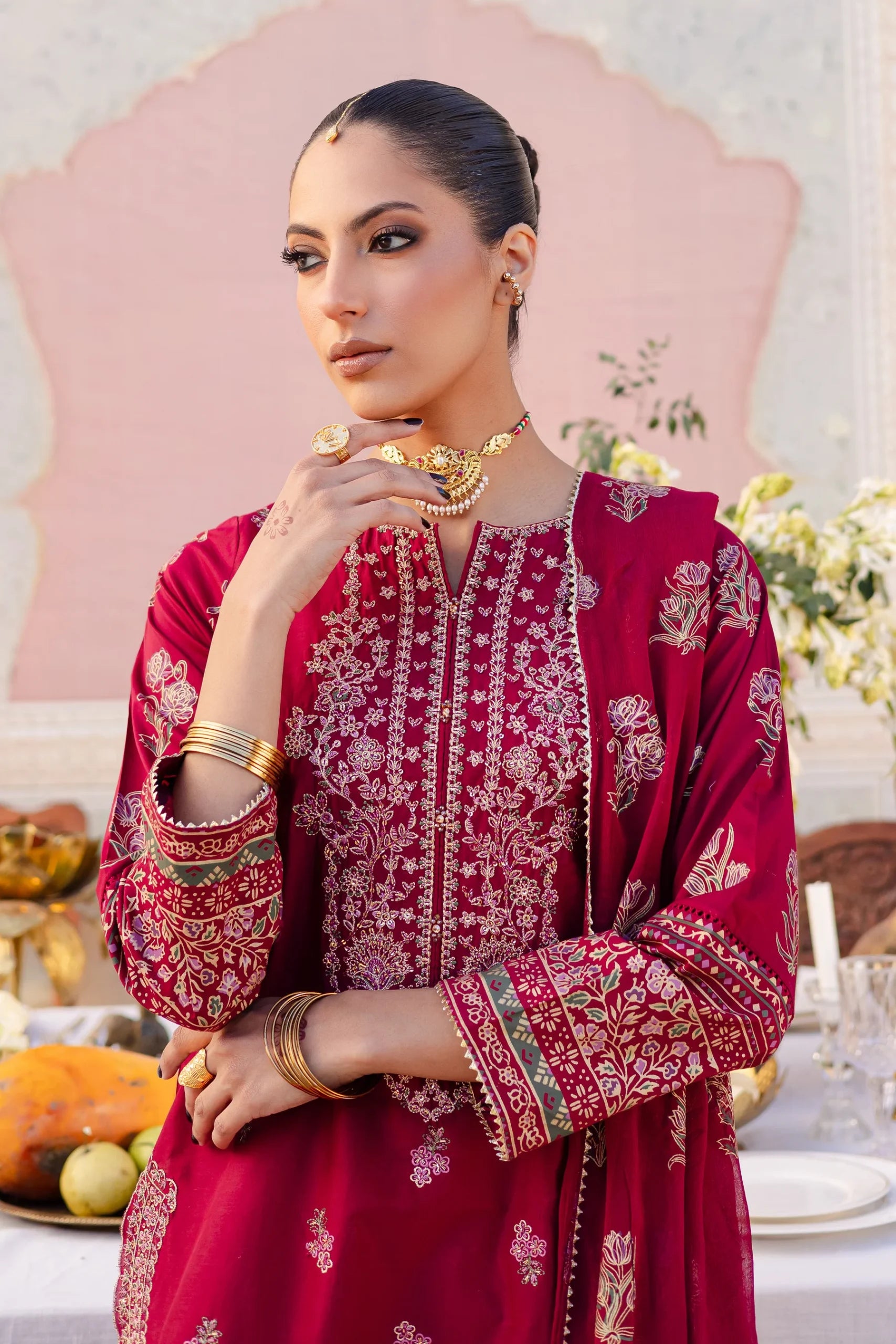 Batik 3Pc Embroidered Lawn Suit Laleh gulbuy.com