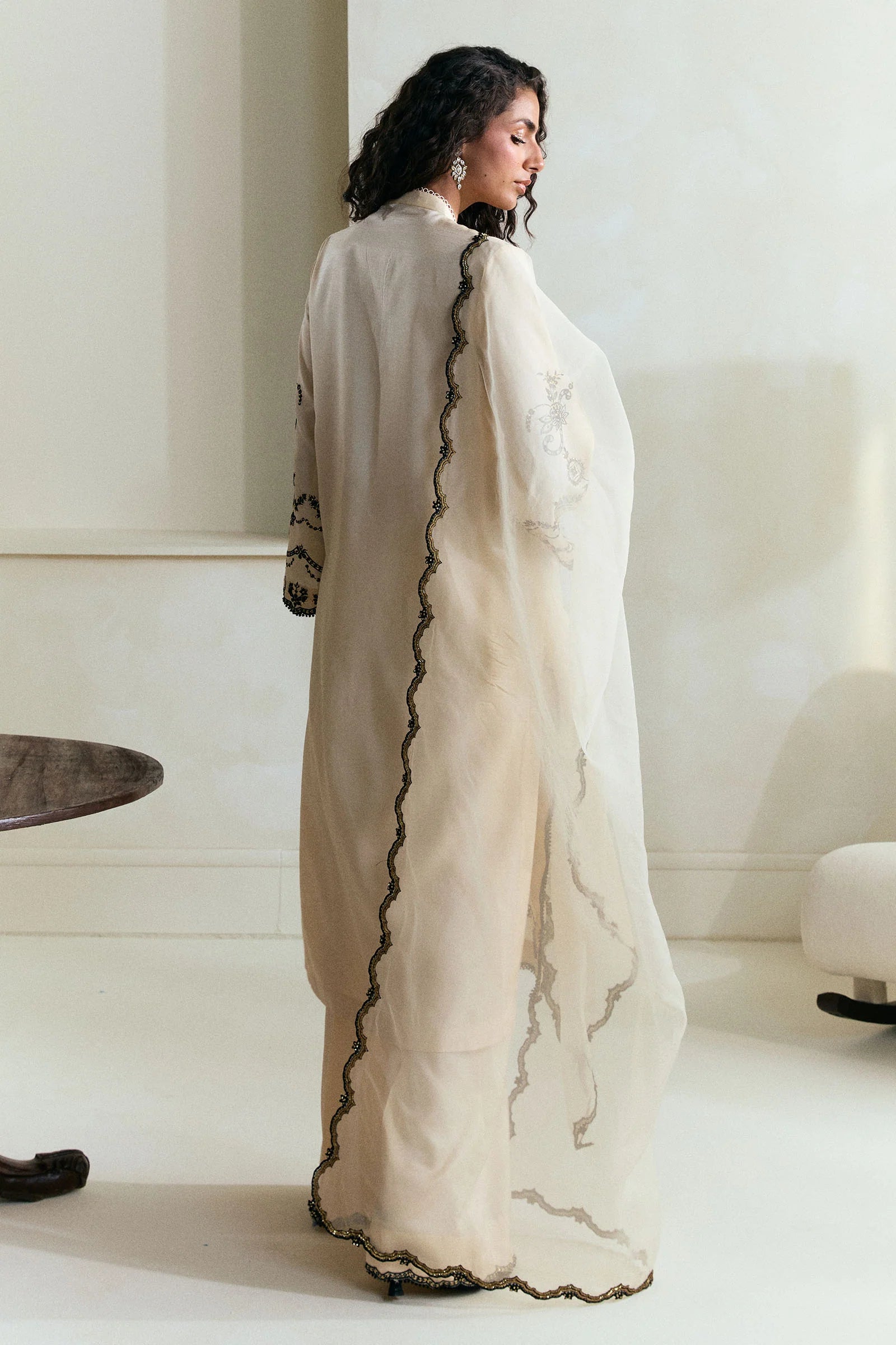 Zara Shahjahan 3Pc Embroidered Raw Silk Suit ZR25F0545 gulbuy.com