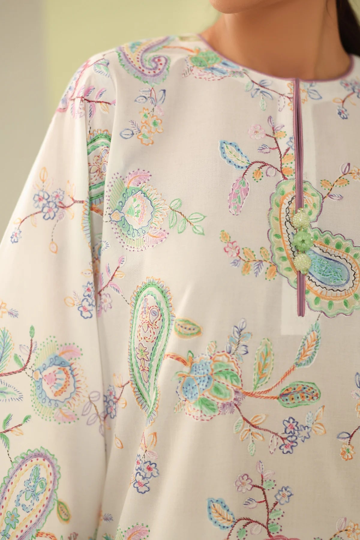 Baroque 3Pc Embroidered Lawn Suit UF-4179 gulbuy.com
