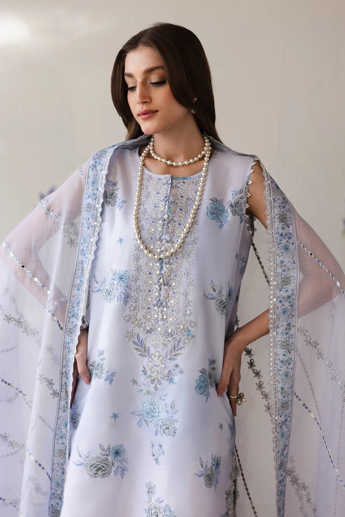 Baroque 3Pc Embroidered Lawn Suit UF-4424