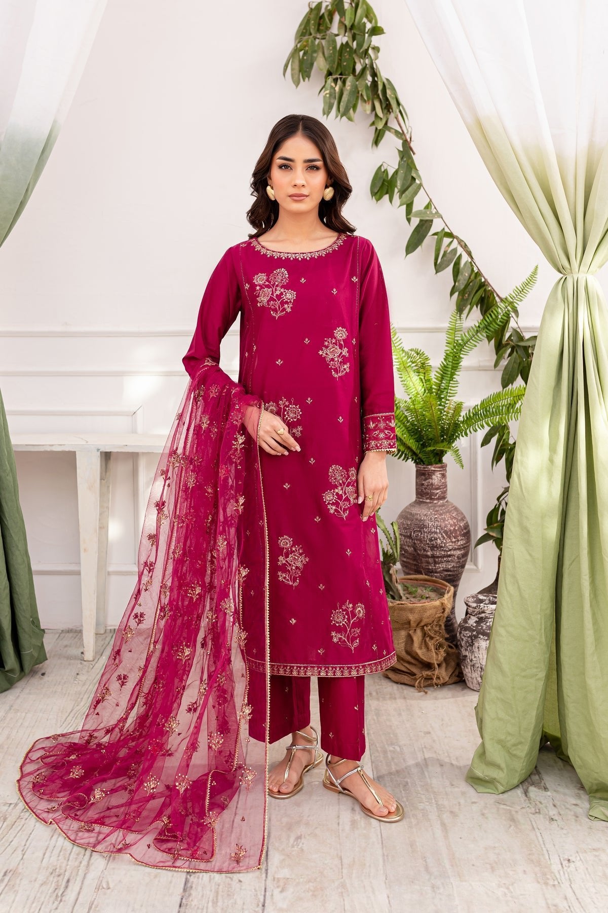 Batik 3Pc Embroidered Lawn Suit (Sakura-3pc)