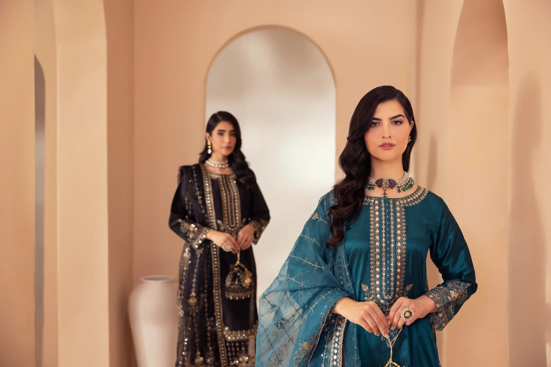 Mohagni 3Pc Embroidered Raw Slik Suit MGS-21 gulbuy.com