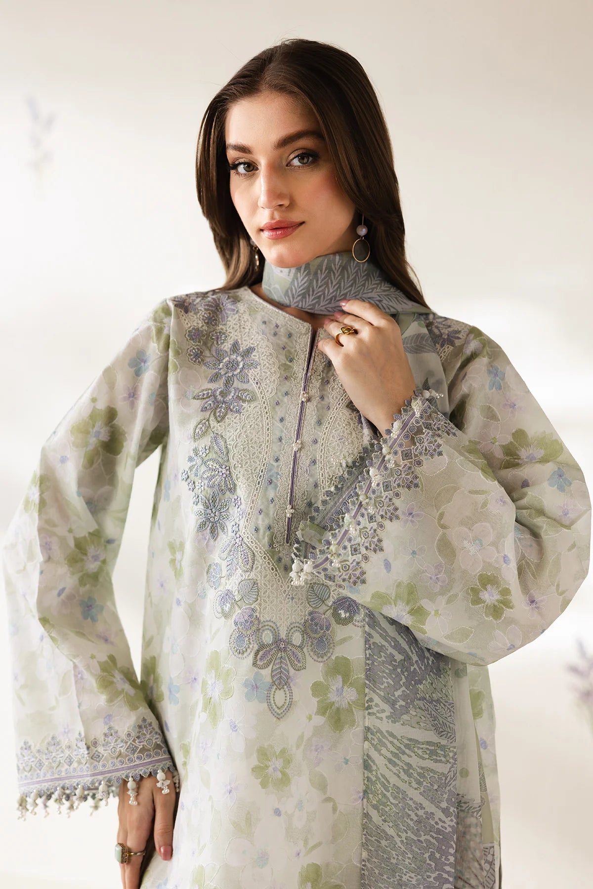 Baroque 3Pc Embroidered Lawn Suit UF-4425