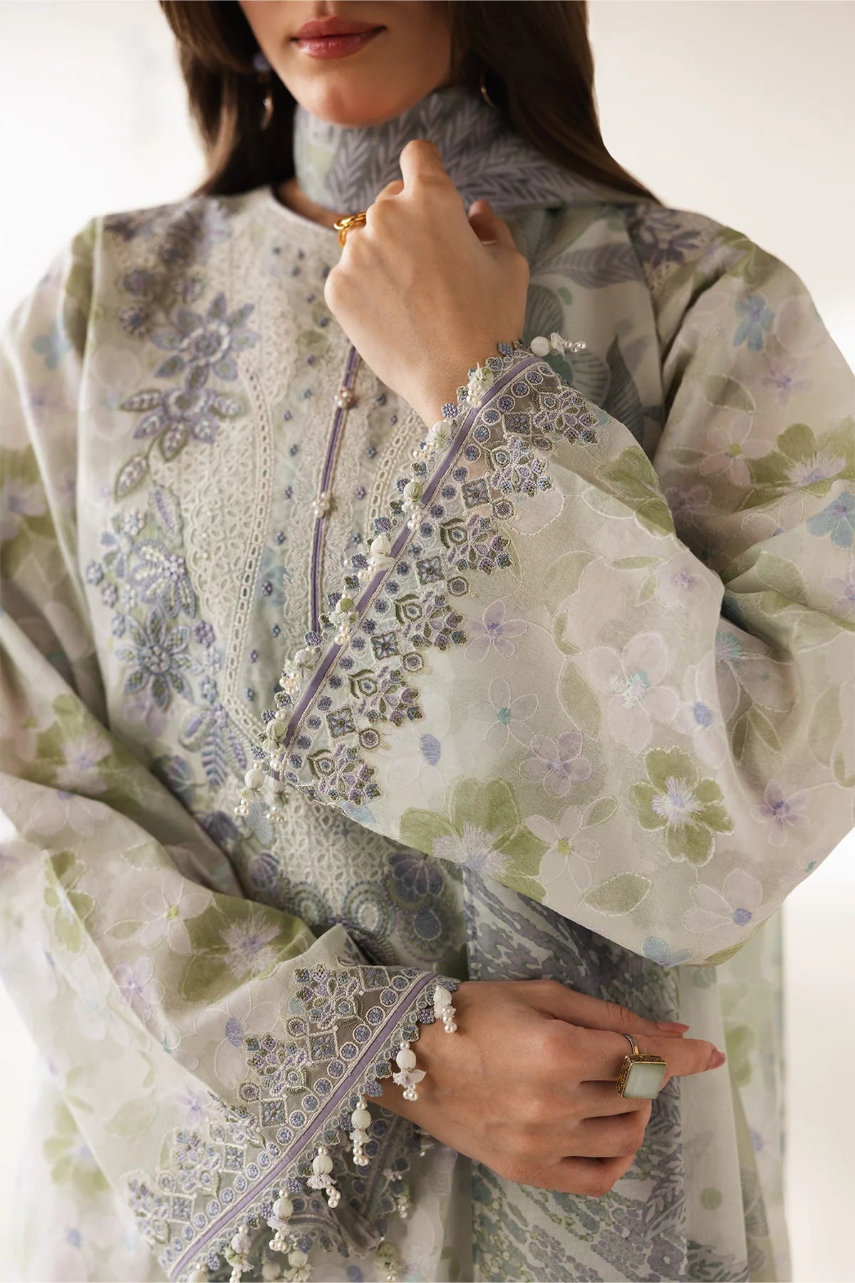 Baroque 3Pc Embroidered Lawn Suit UF-4425