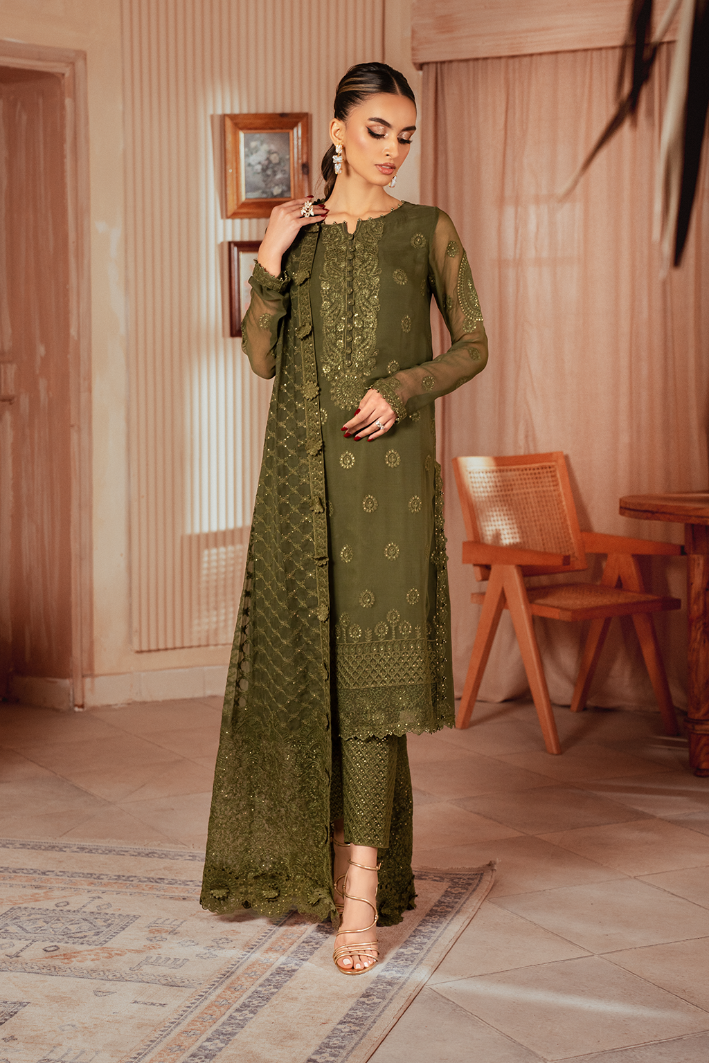 3 PIECE IZNIK EMBROIDERED CHIFFON SUIT (ICK-05)