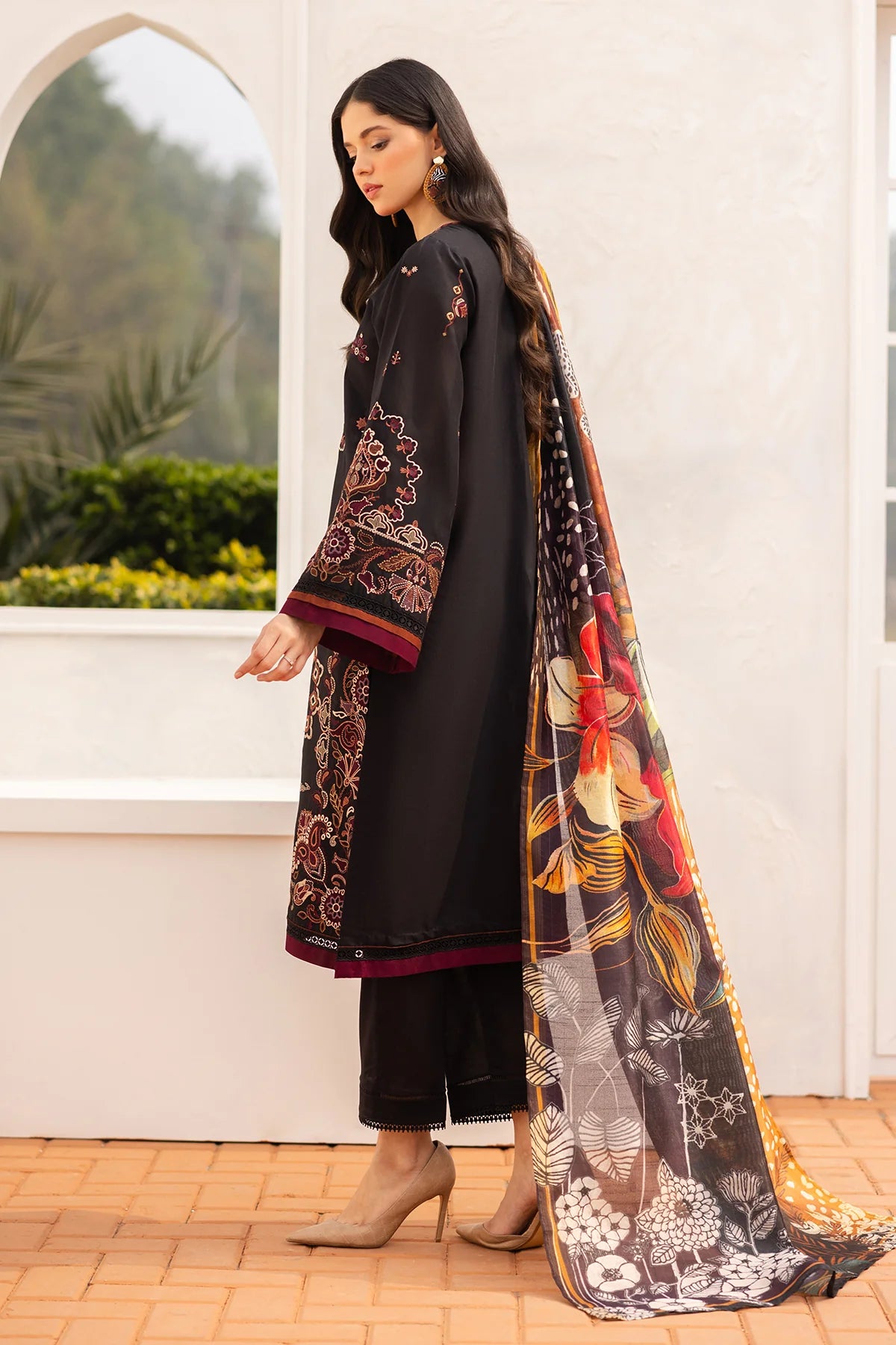 Baroque 3Pc Embroidered Lawn Suit UF-4151 gulbuy.com