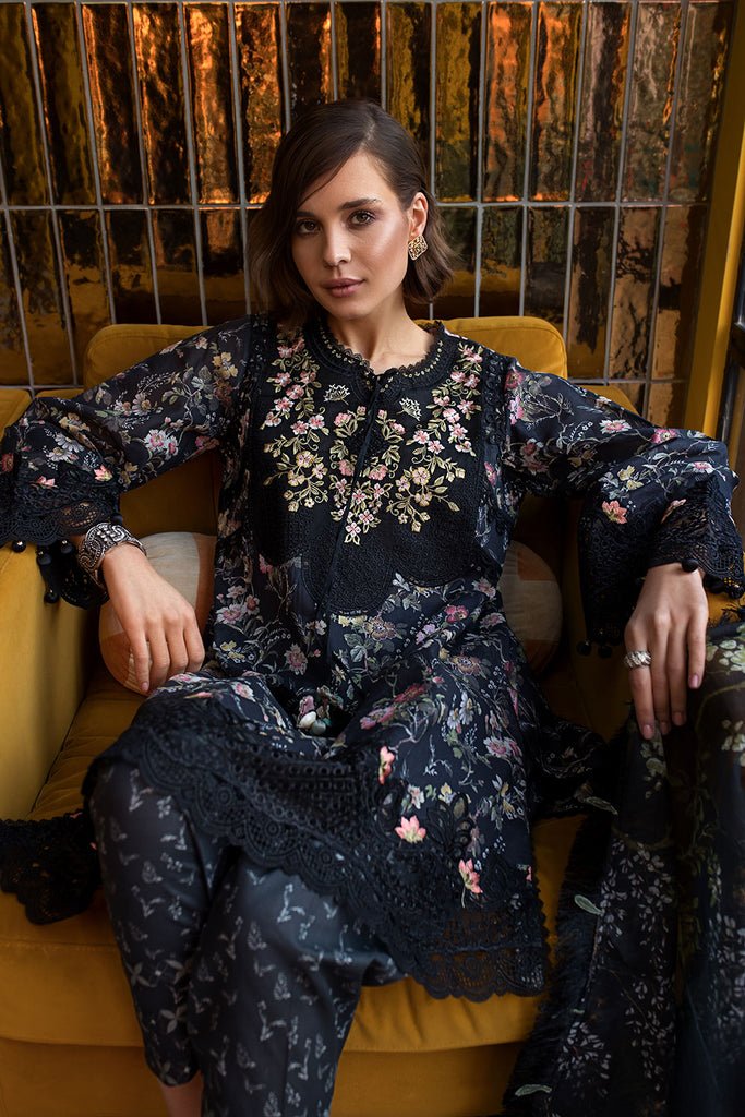SOBIA NAZIR 3PC EMBROIDERED ORGANZA SUIT (SV24-3B)