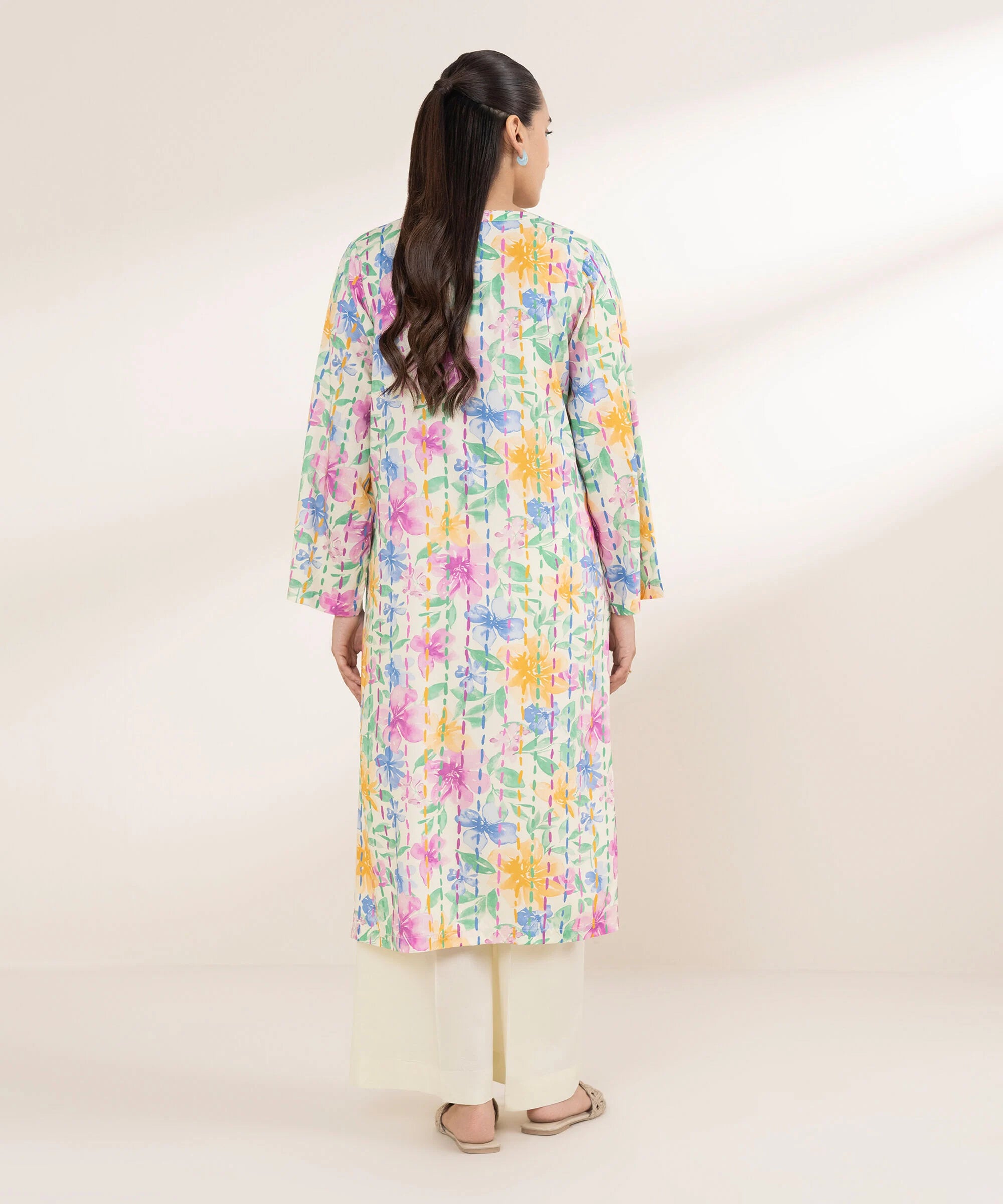 Sapphire 2Pc Printed Lawn Suit 3PCDFW25V142_999 gulbuy.com