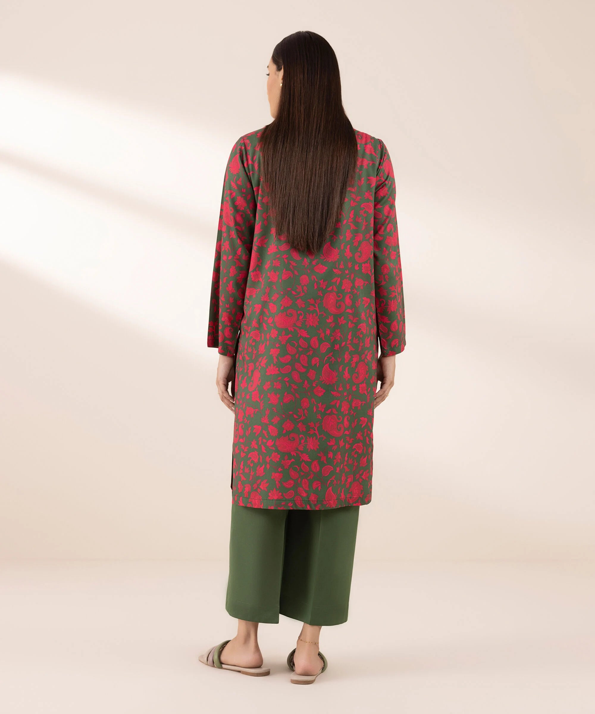 Sapphire 2Pc Printed Lawn Suit 3PCDFW25V146-999 gulbuy.com