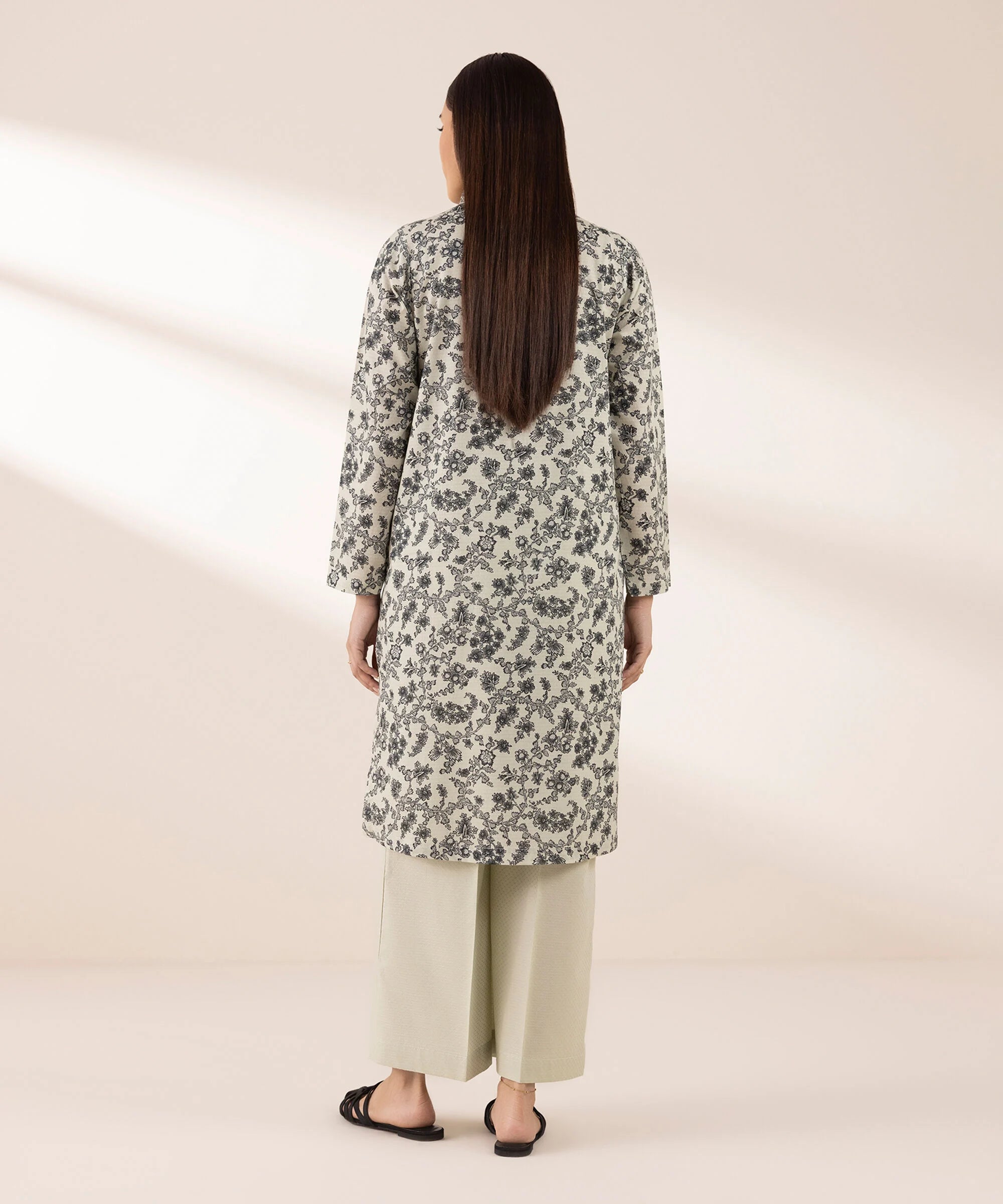 Sapphire 2Pc Printed Lawn Suit 3PCDFW25V176-999 gulbuy.com
