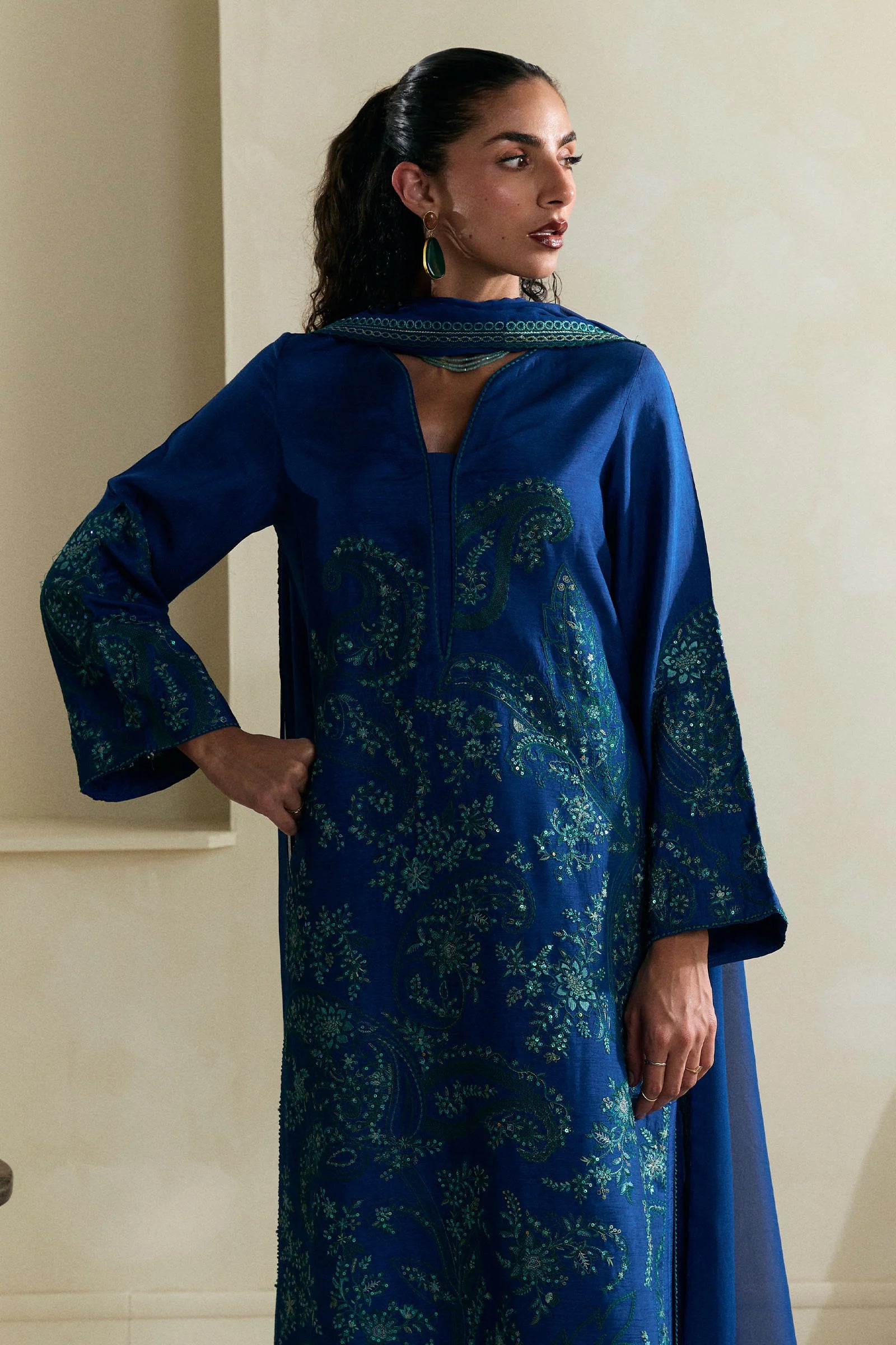 Zara Shahjahan 3Pc Embroidered Raw Silk Suit ZR25F0543 gulbuy.com