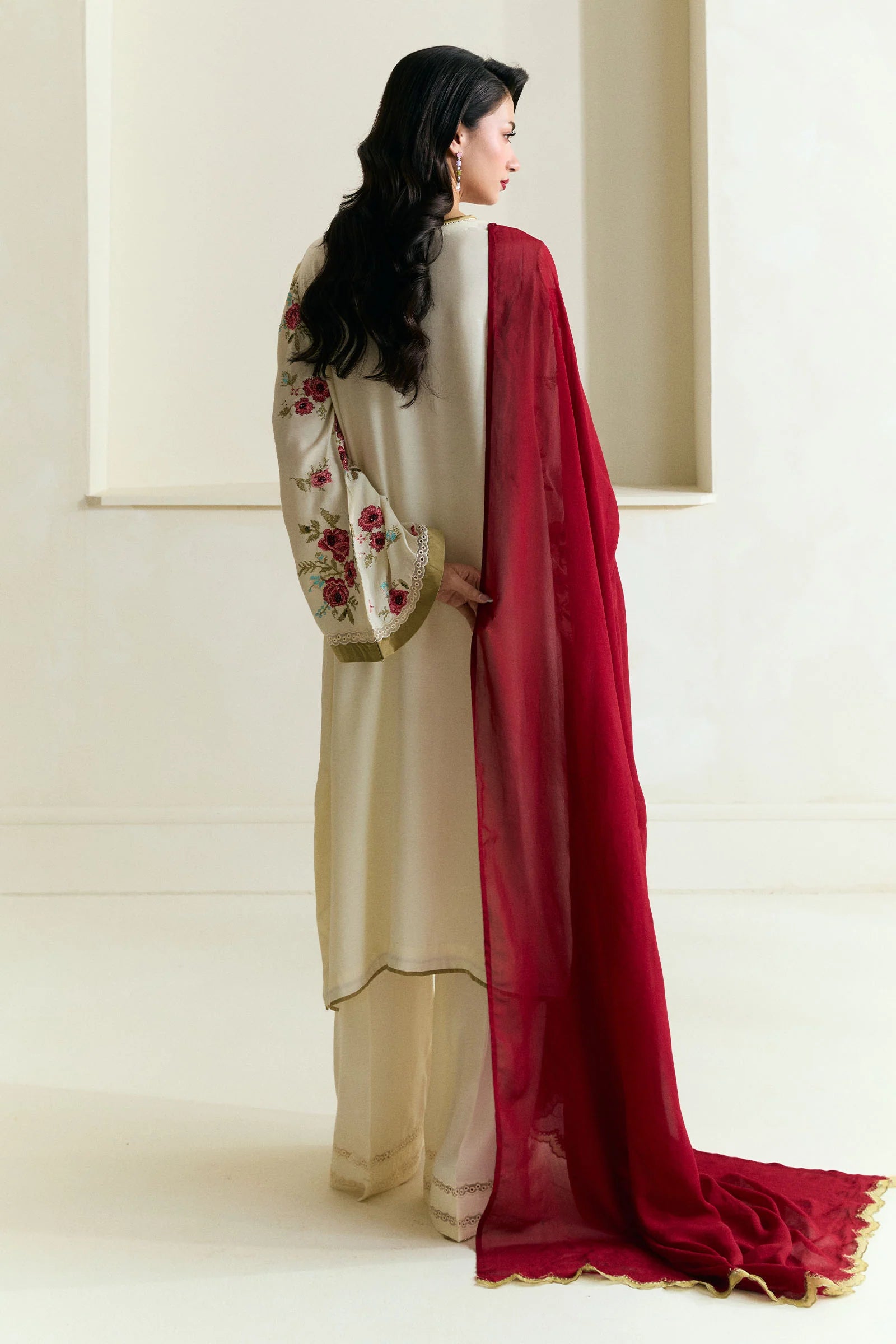 Zara Shahjahan 3Pc Embroidered Raw Silk Suit ZR25F0532 gulbuy.com