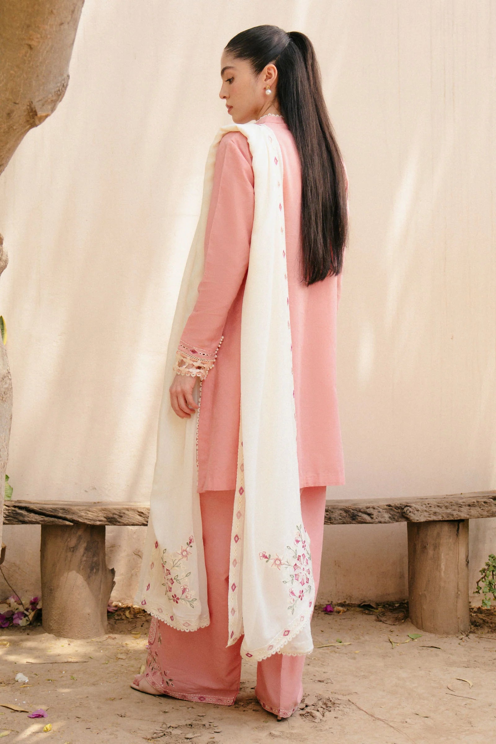 Zara Shahjahan 3Pc Embroidered Dobby Suit CR25P0549 gulbuy.com