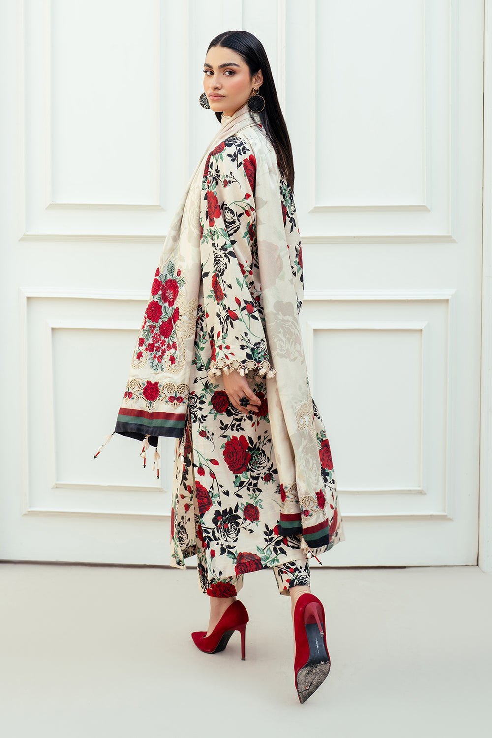 BAROQUE 3PC PRINTED KHADDAR UF-4012 gulbuy.com