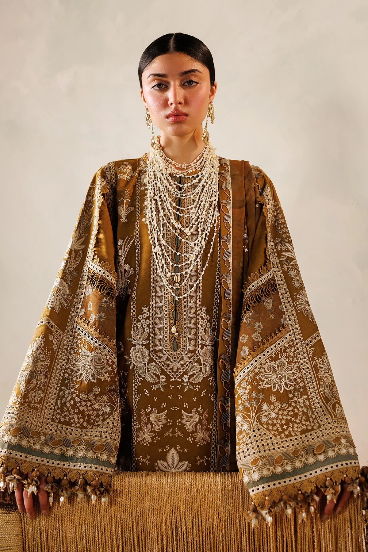 Baroque 3Pc Embroidered Lawn Suit EL26-D07 gulbuy.com
