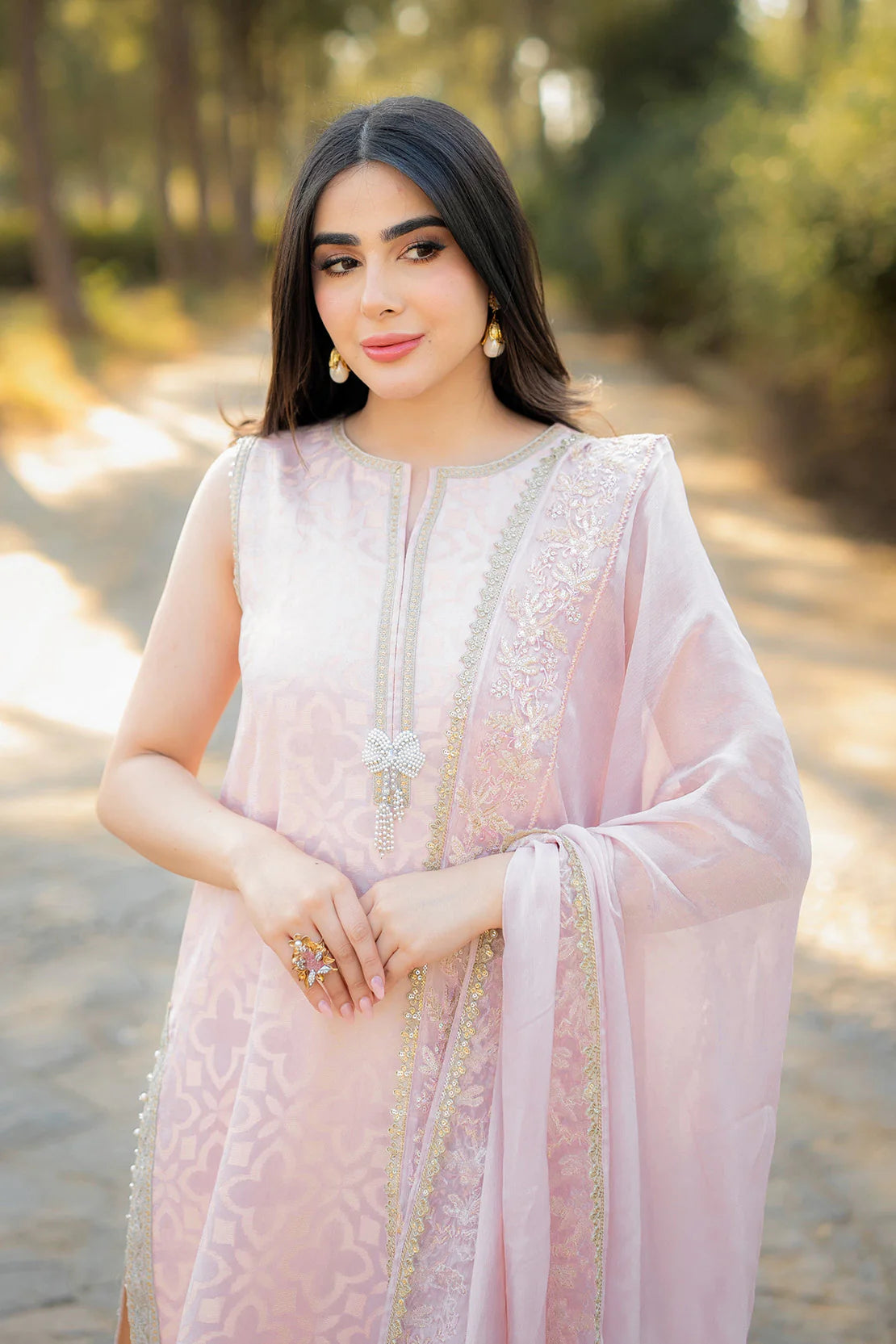 So Kamal 3Pc Embroidered Jacquard Suit DPL 4903 gulbuy.com