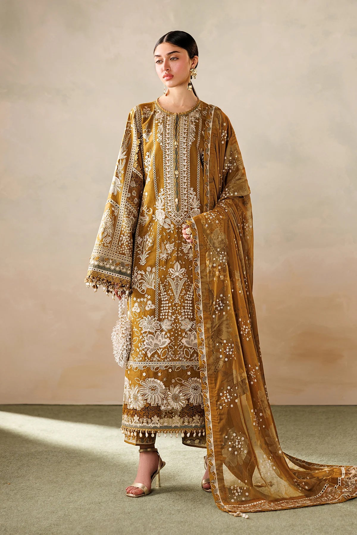 Baroque 3Pc Embroidered Lawn Suit EL26-D07