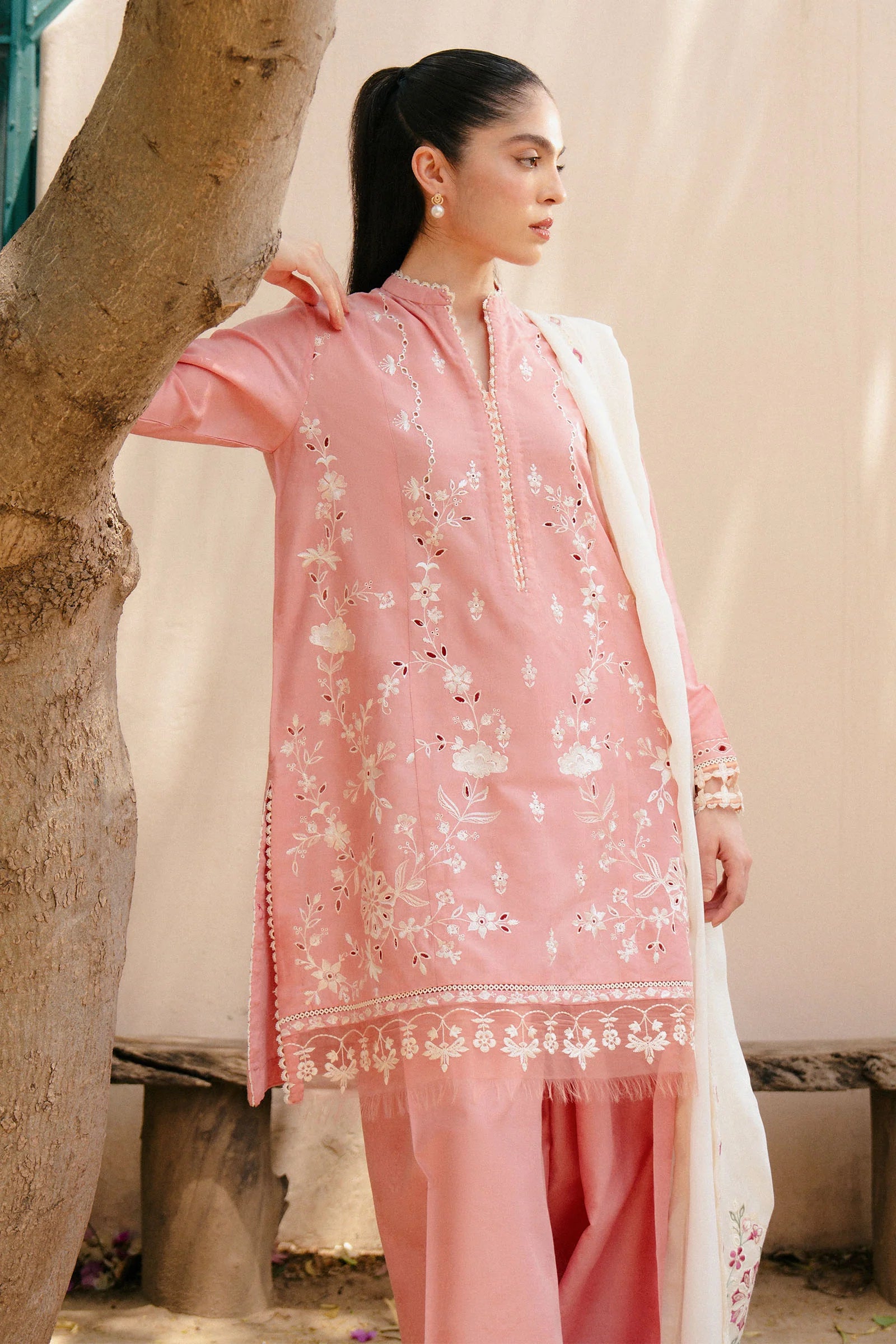 Zara Shahjahan 3Pc Embroidered Dobby Suit CR25P0549 gulbuy.com